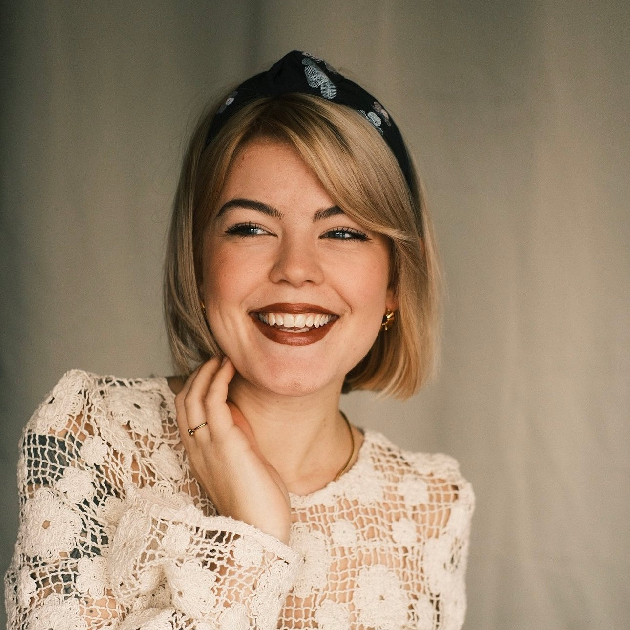 Katharina - große Blumen dunkelblau