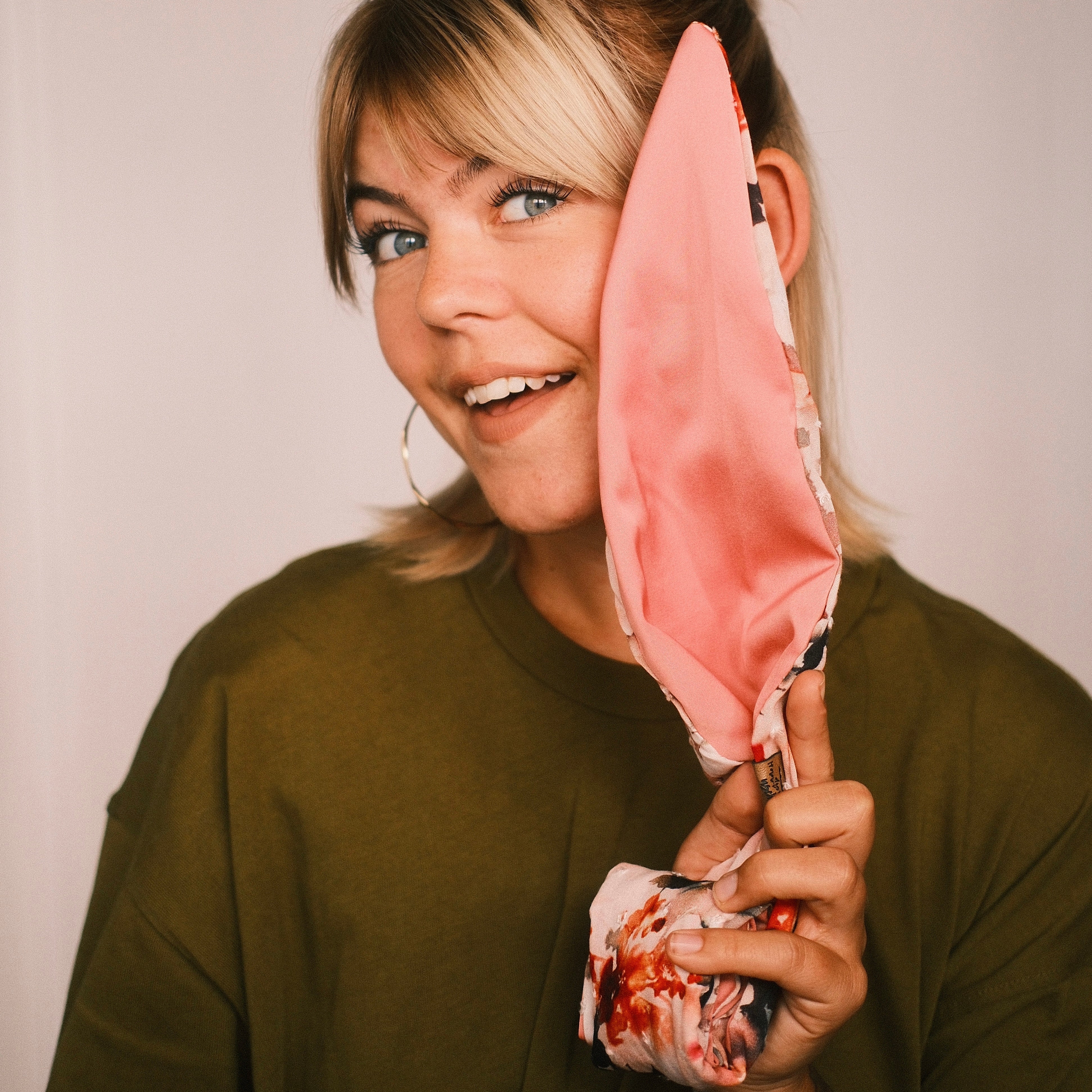 Drahthaarband 2 Seiten - Blumen/apricot