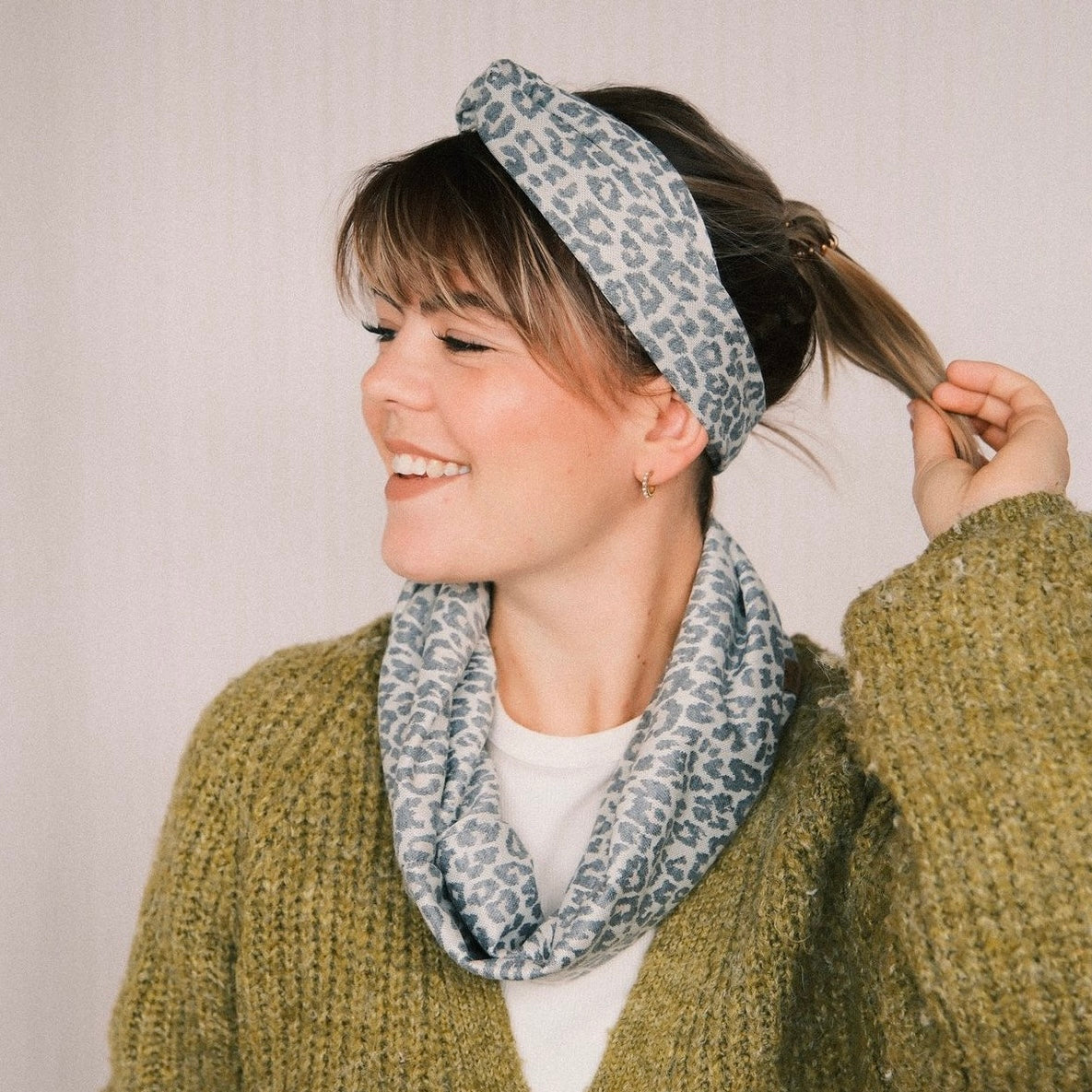 Loop - Leo Strick grau