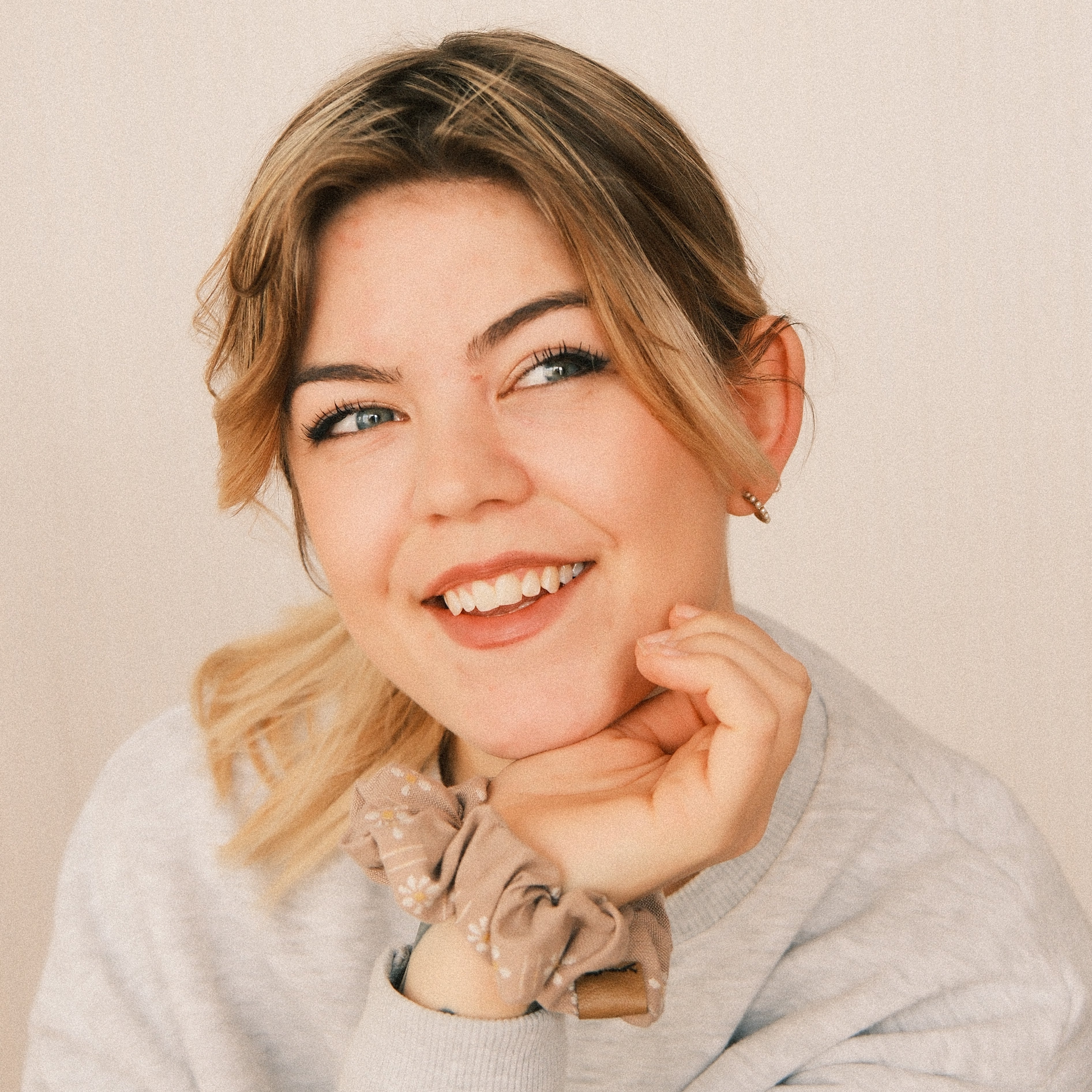 Scrunchie - Blümchen Taupe