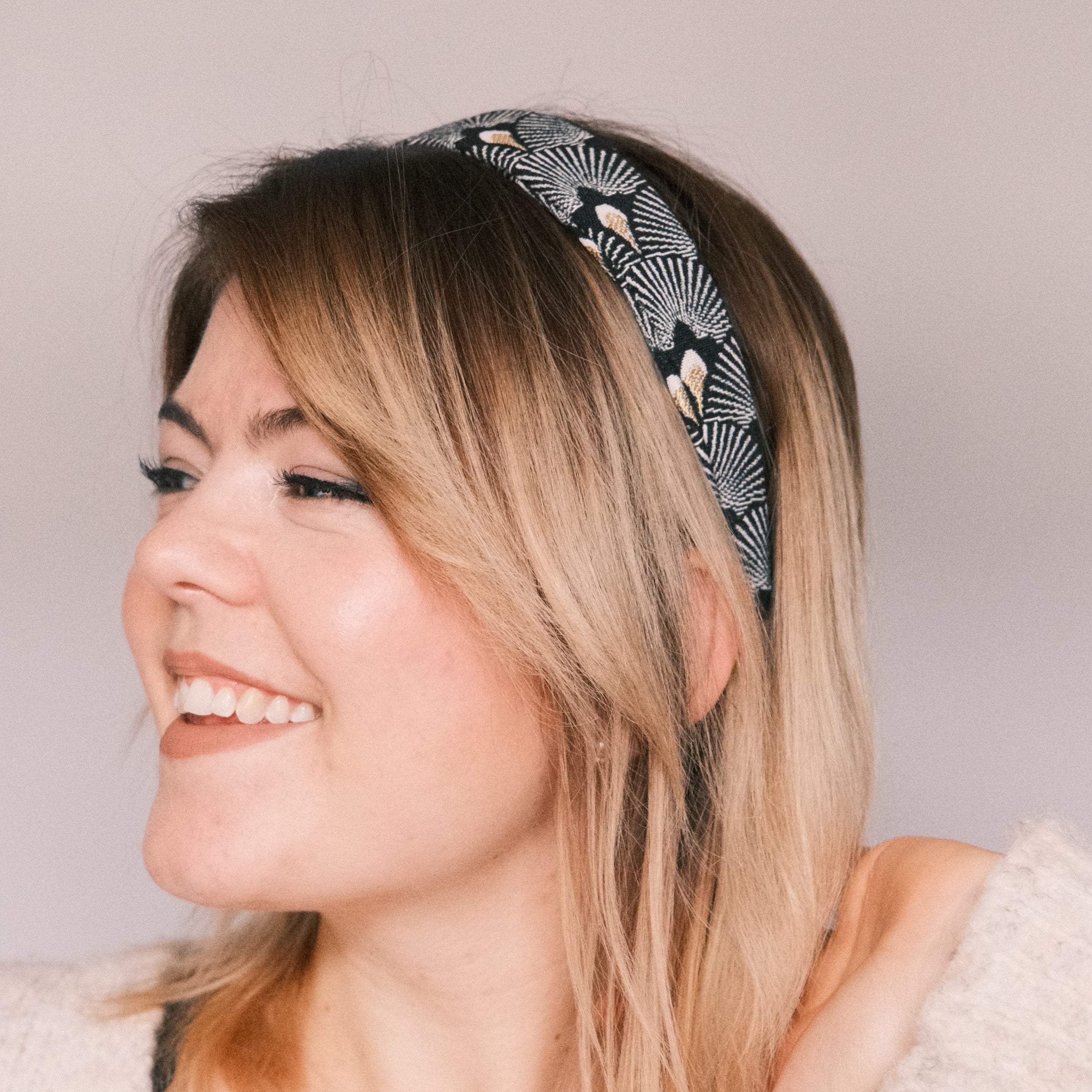 Anne - Golden Night Small