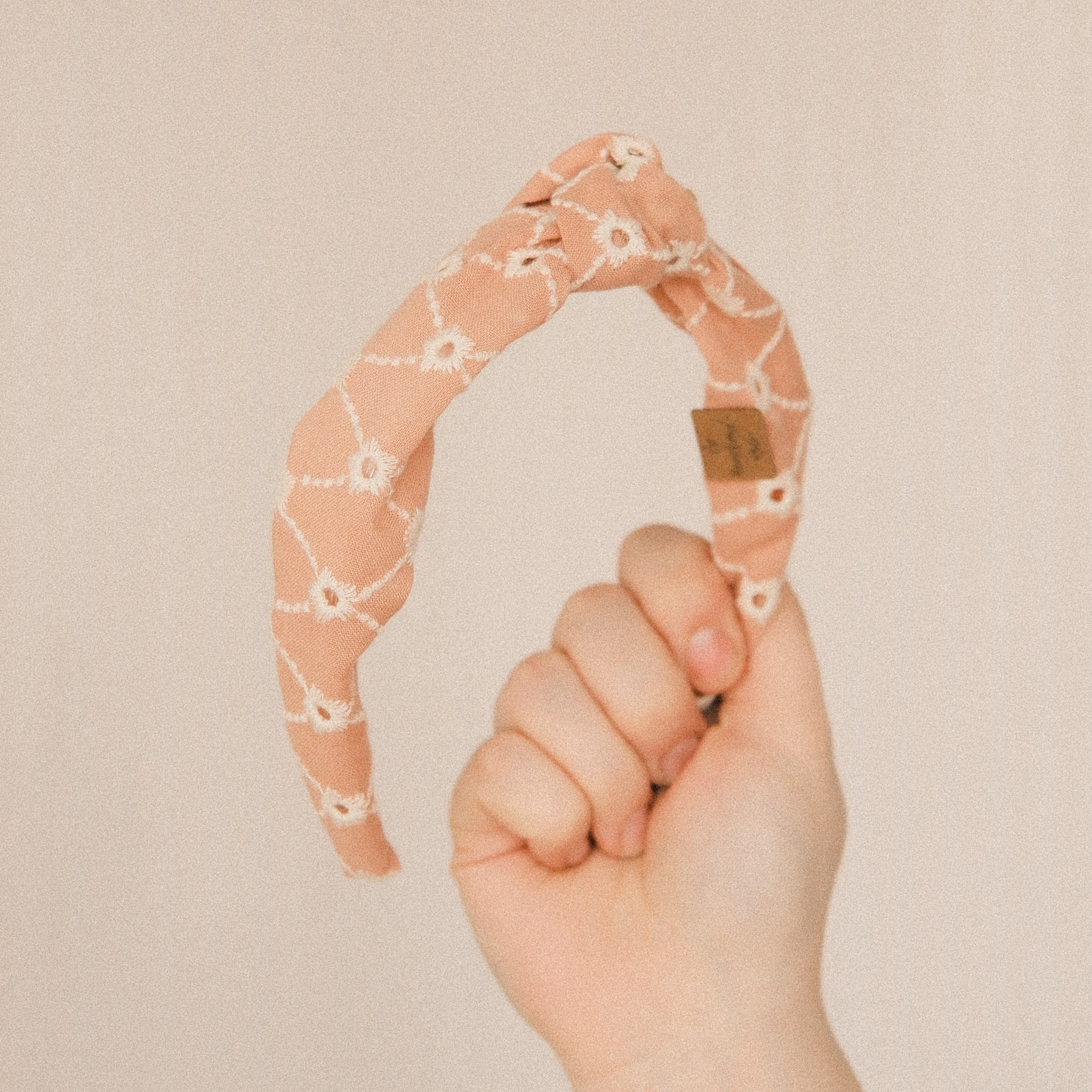 Lilly - Polka Stick Apricot