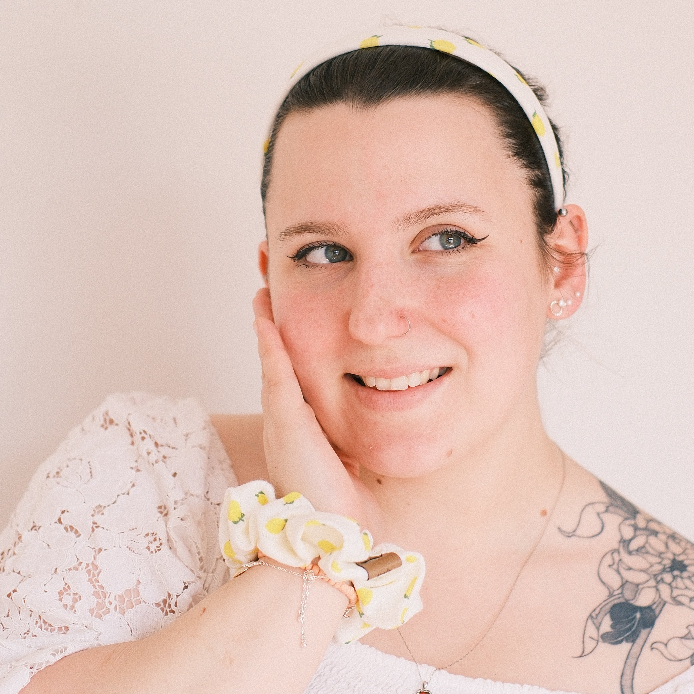 Anna - Lemon Kiss