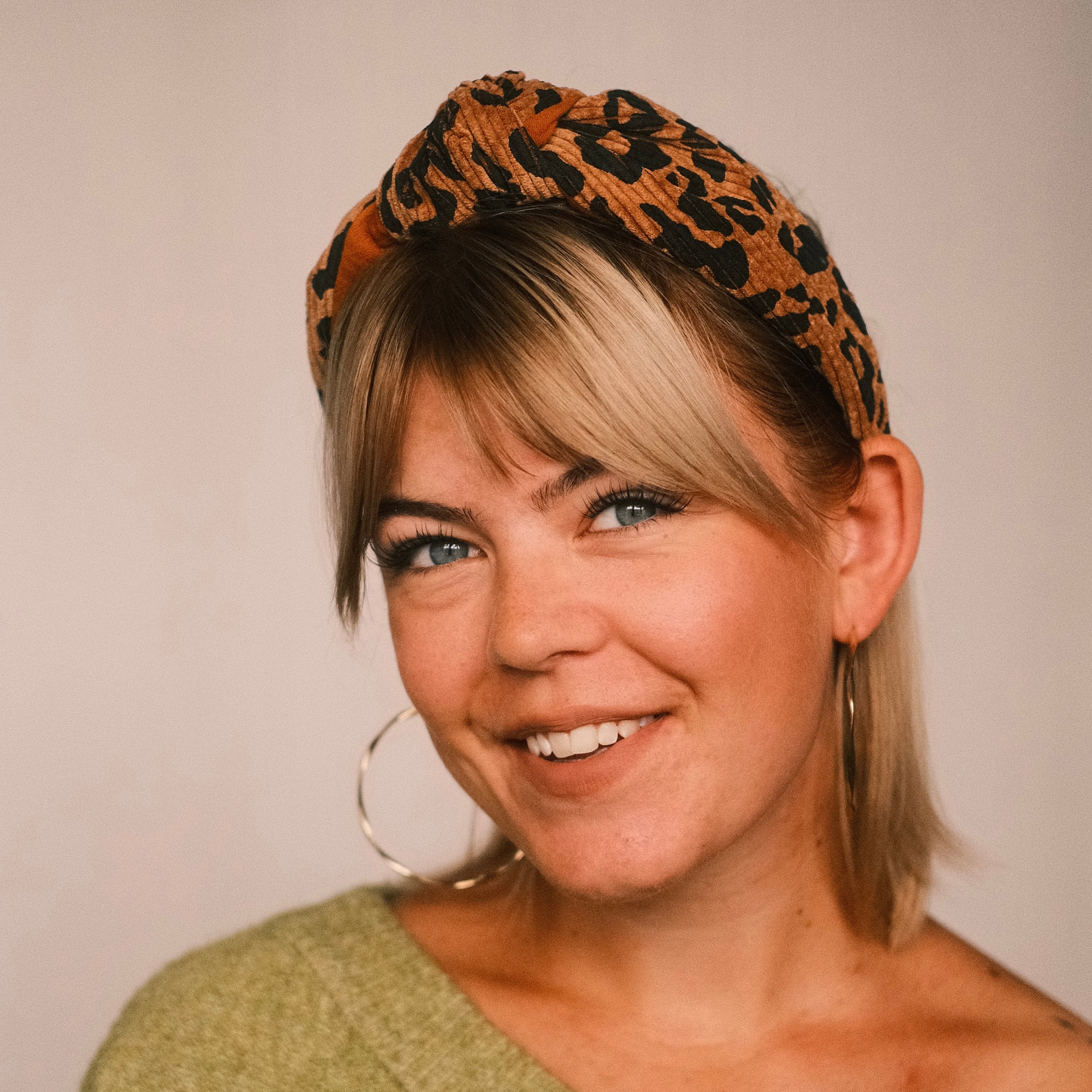 Frieda - Cord Leo Camel