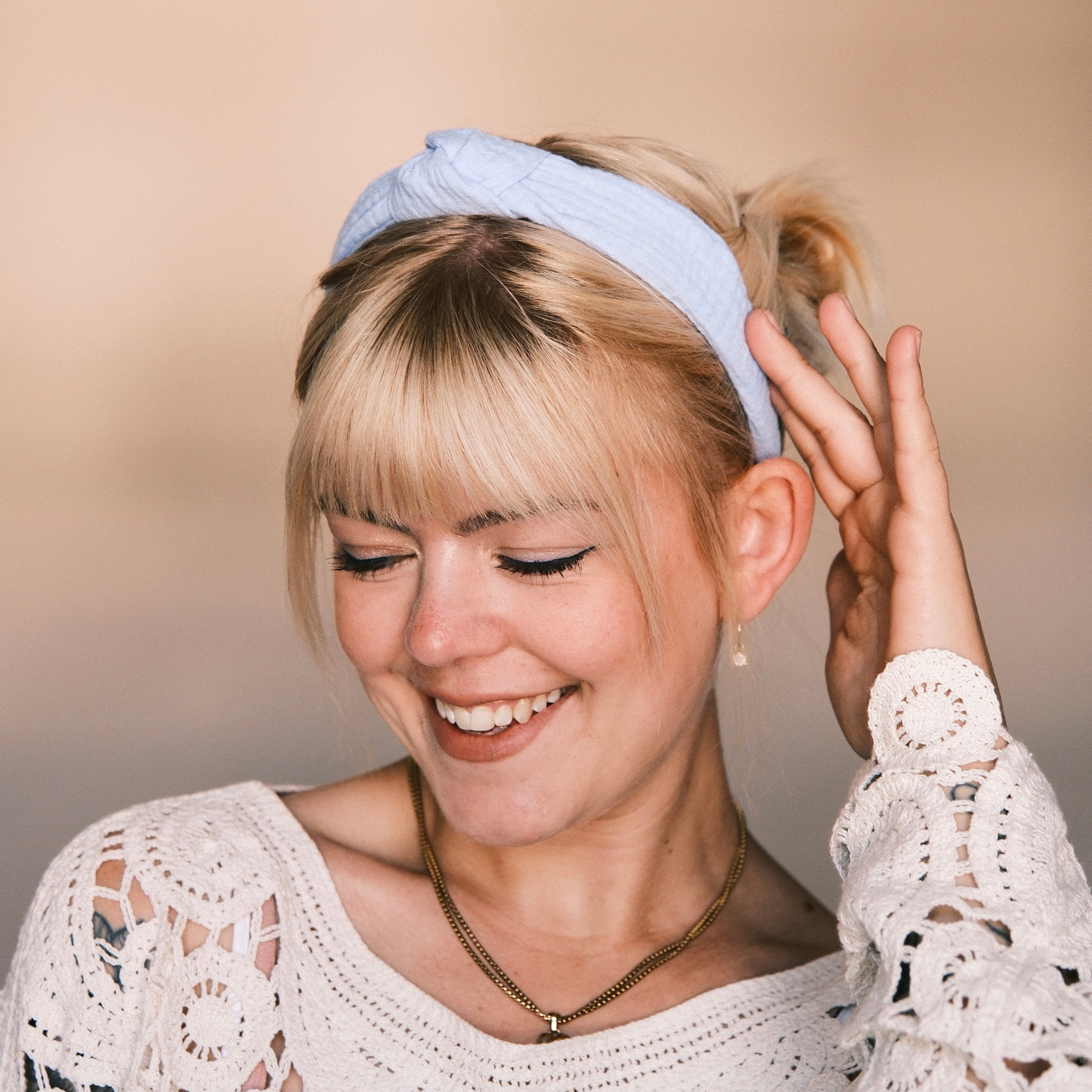 Lilly - Hellblau
