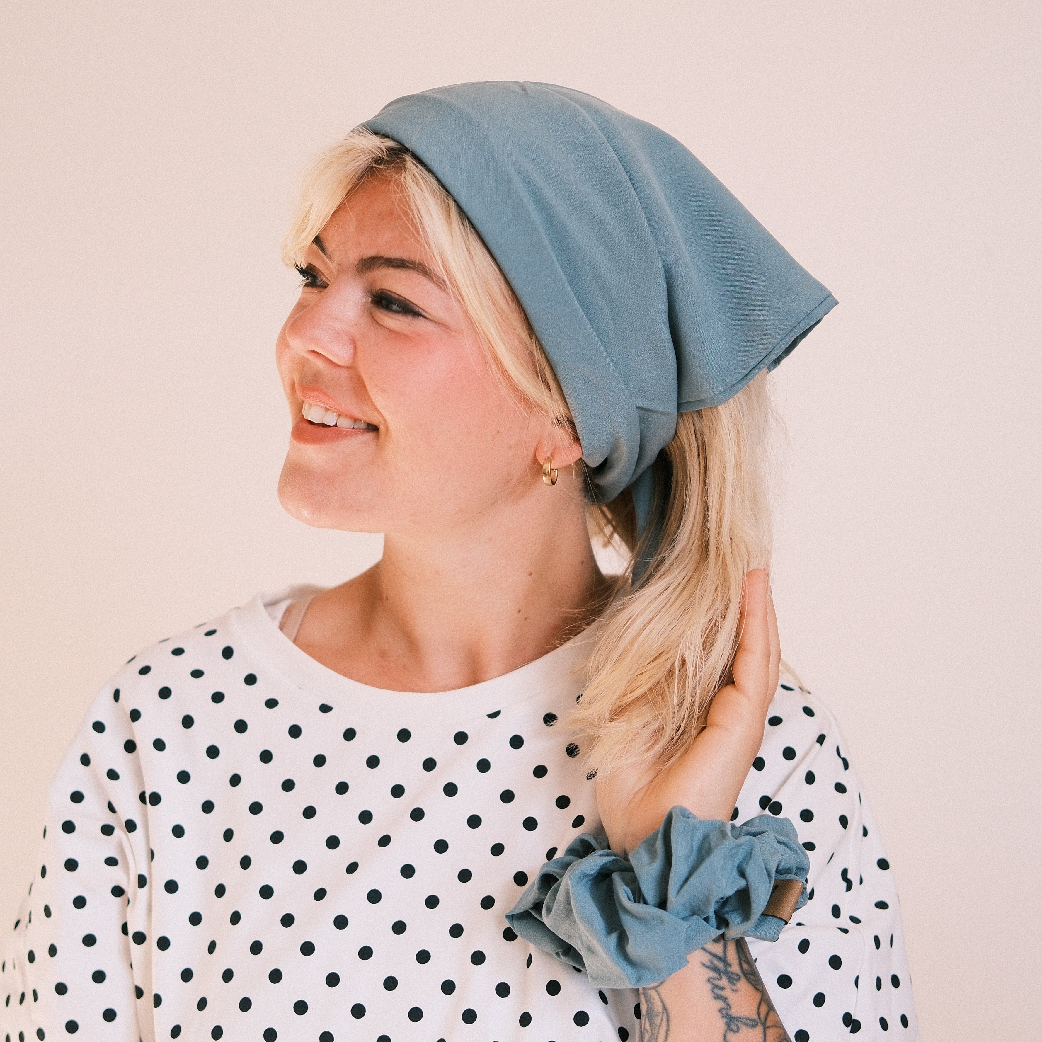 Big Scrunchie - soft touch Aqua