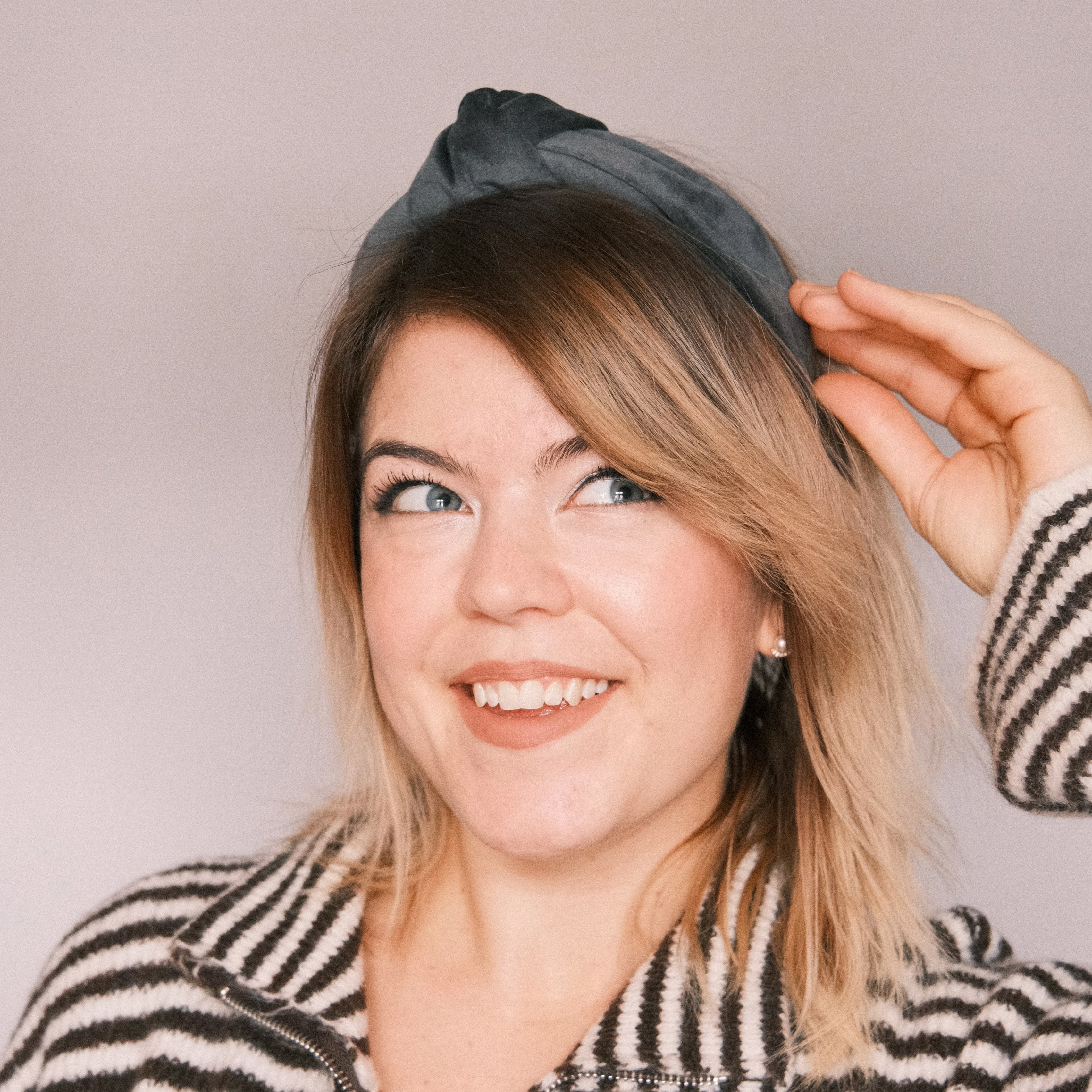 Leyla - Samt Graphit