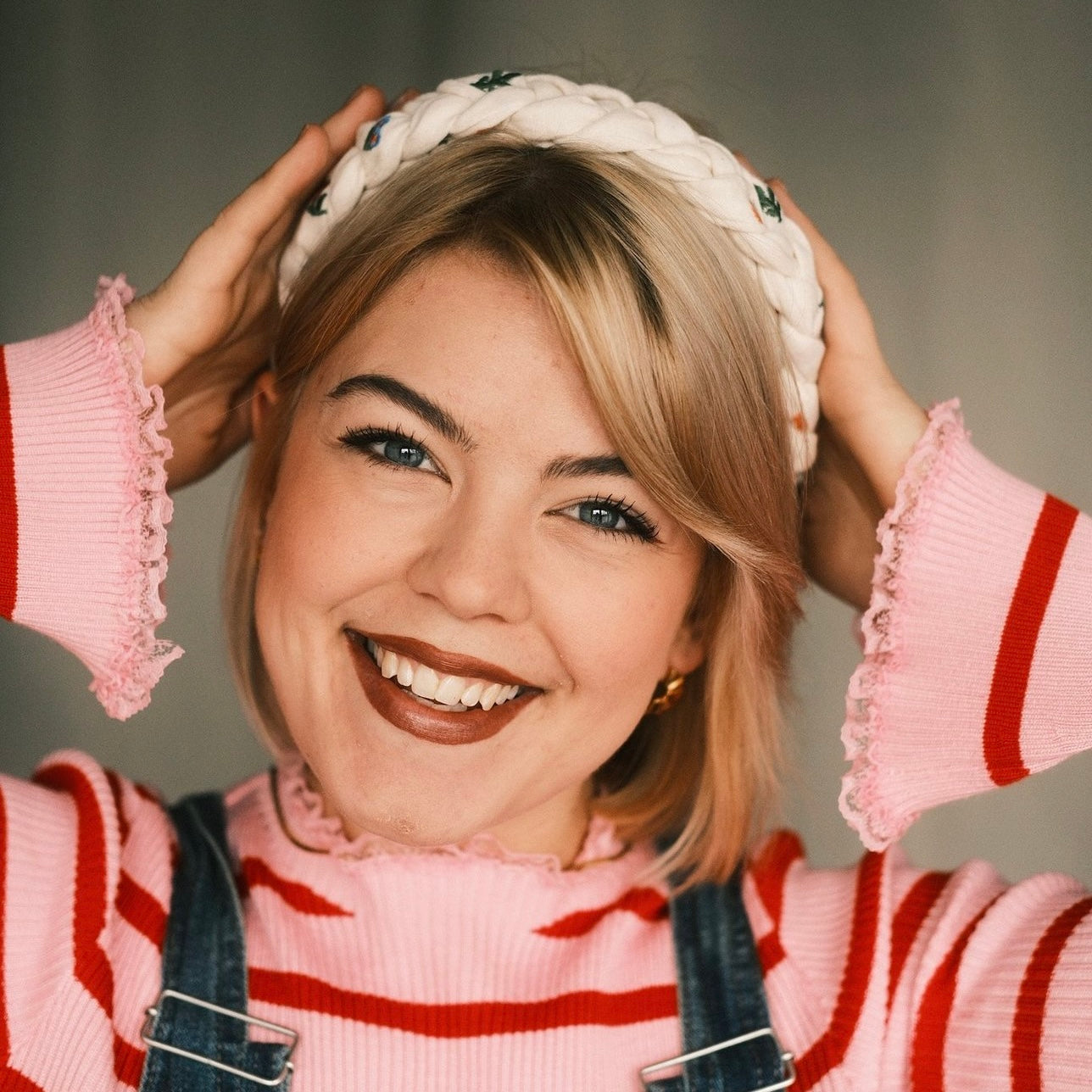 Carlotta - Blümchen Creme