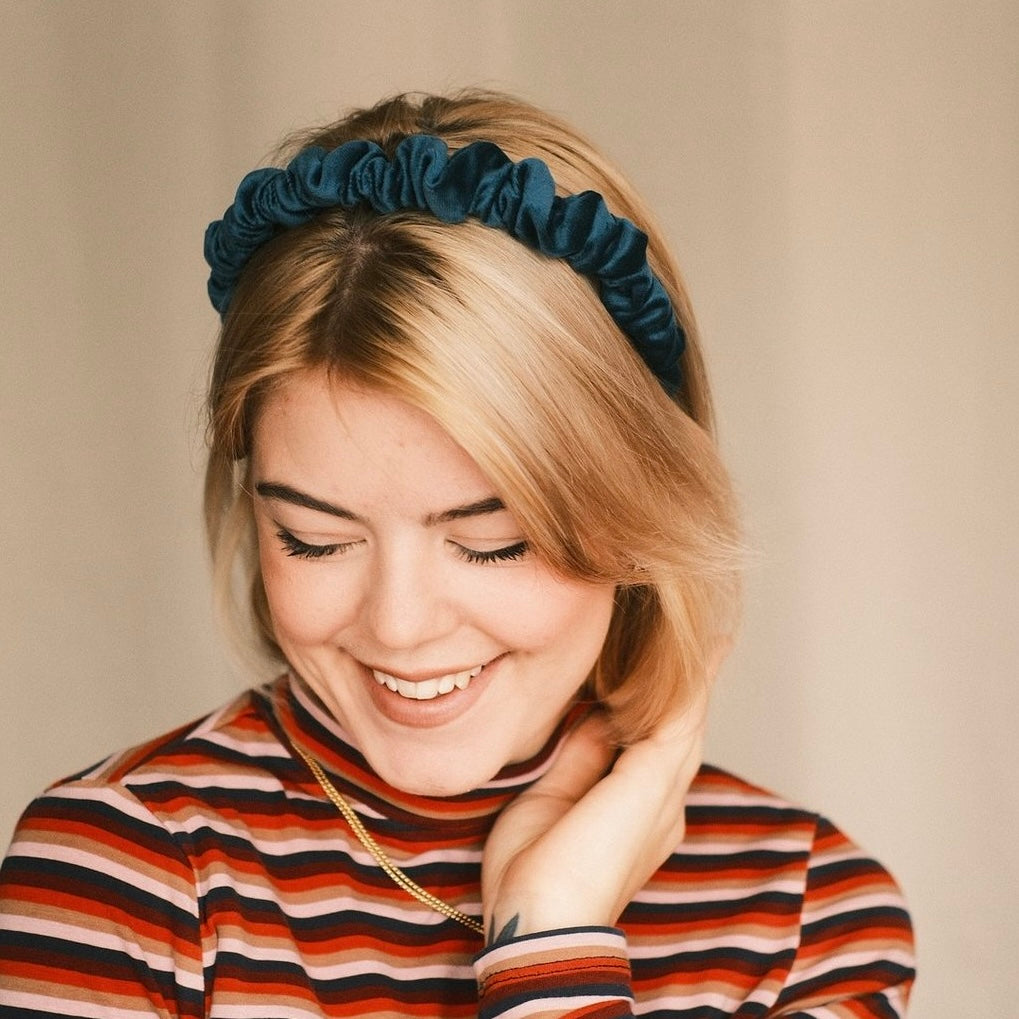 Hilde - ozeanblau Haarreif gerafft