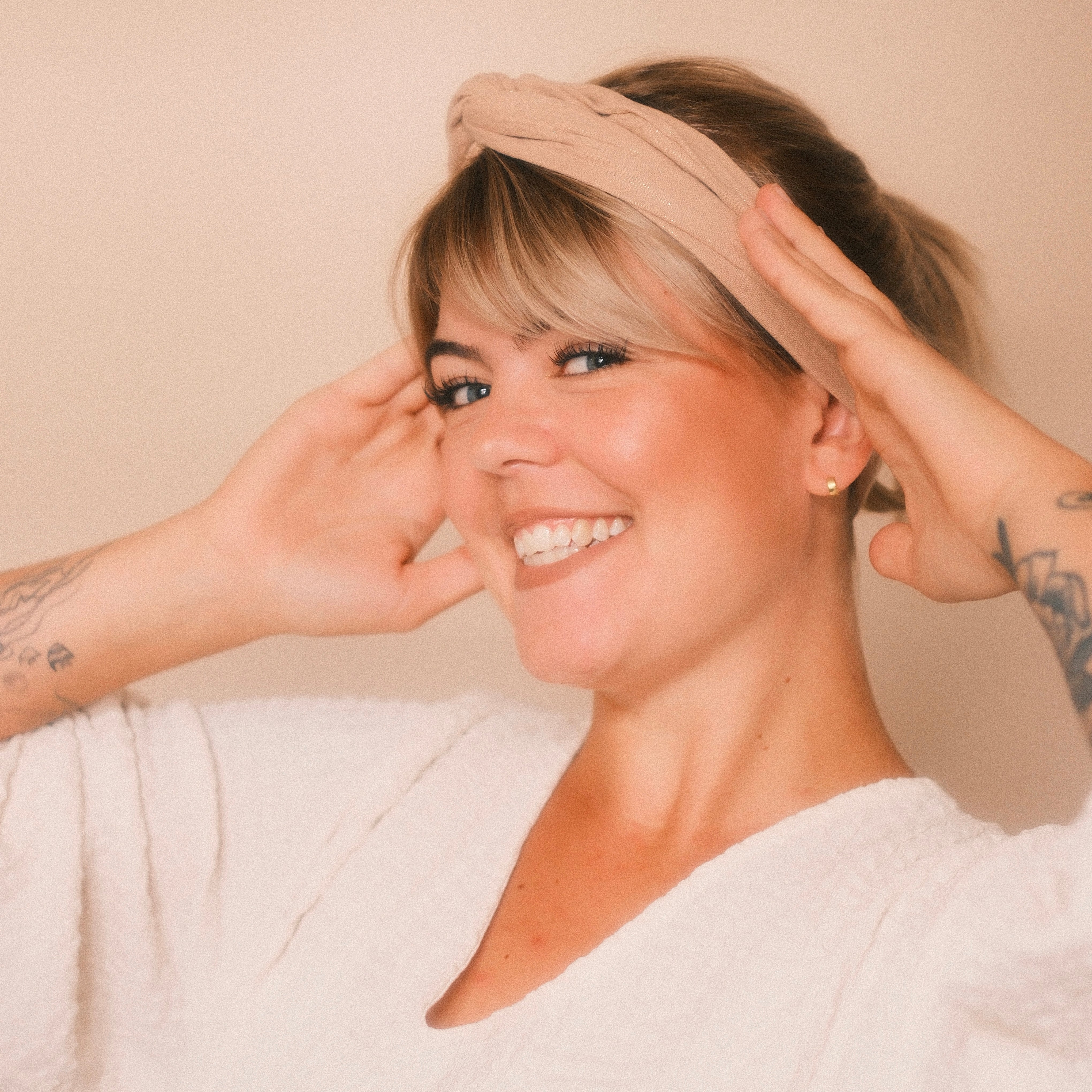 Drahthaarband schmal - Glitzer Beige