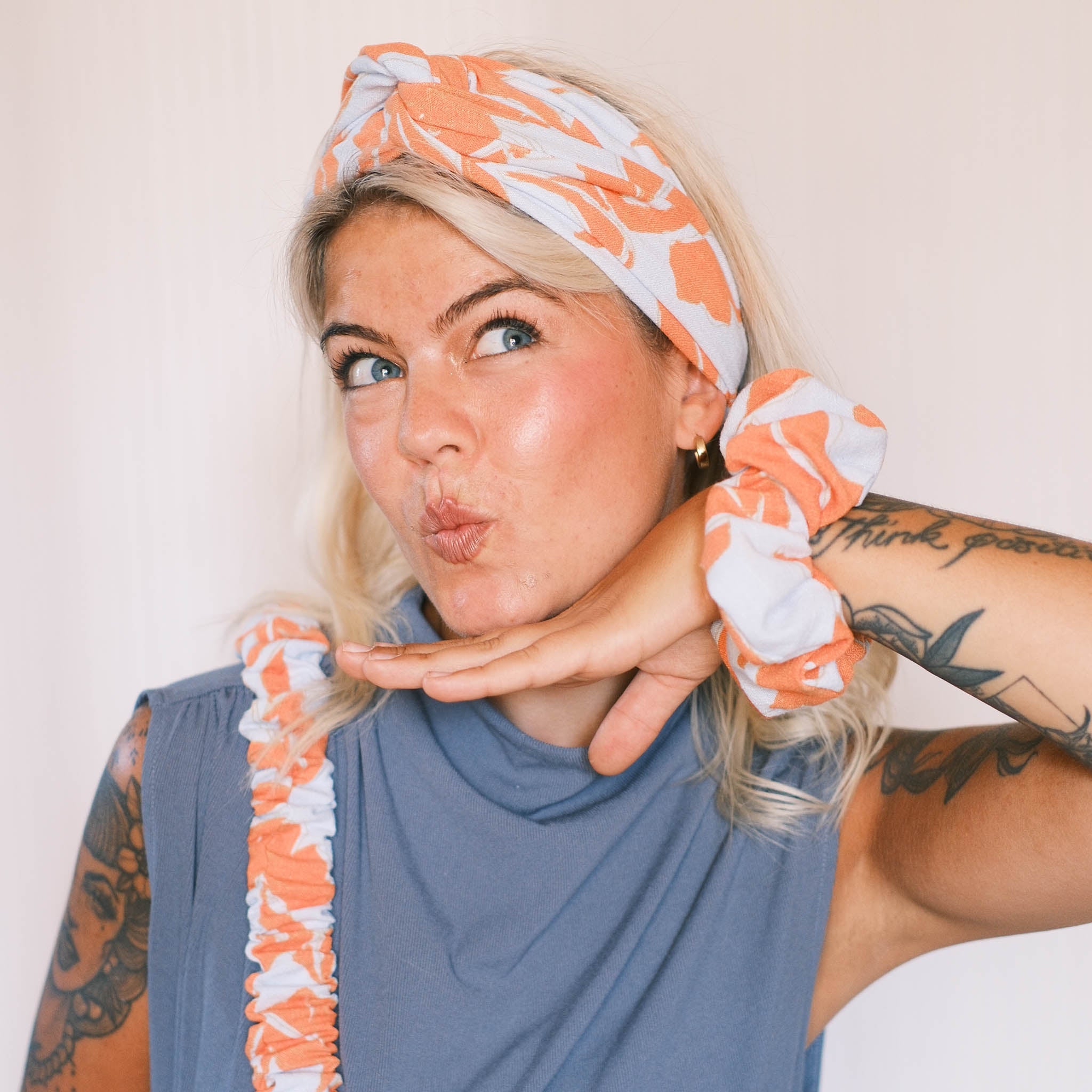 Big Scrunchie – Aloha Blau