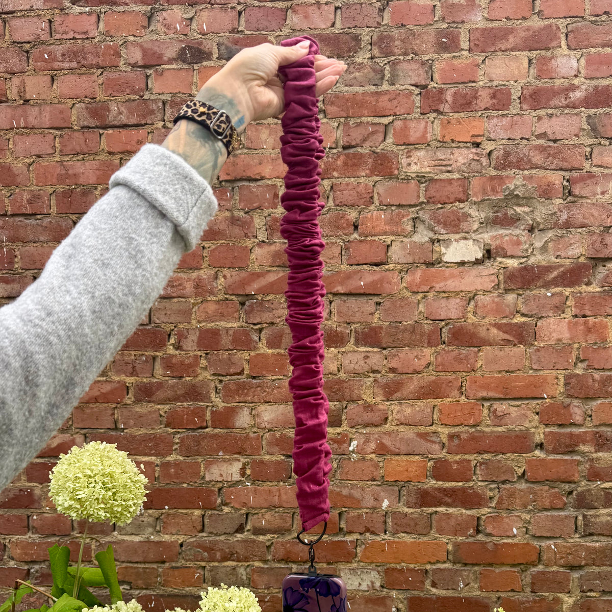 Handykette - Musselin Glitzer Weinrot