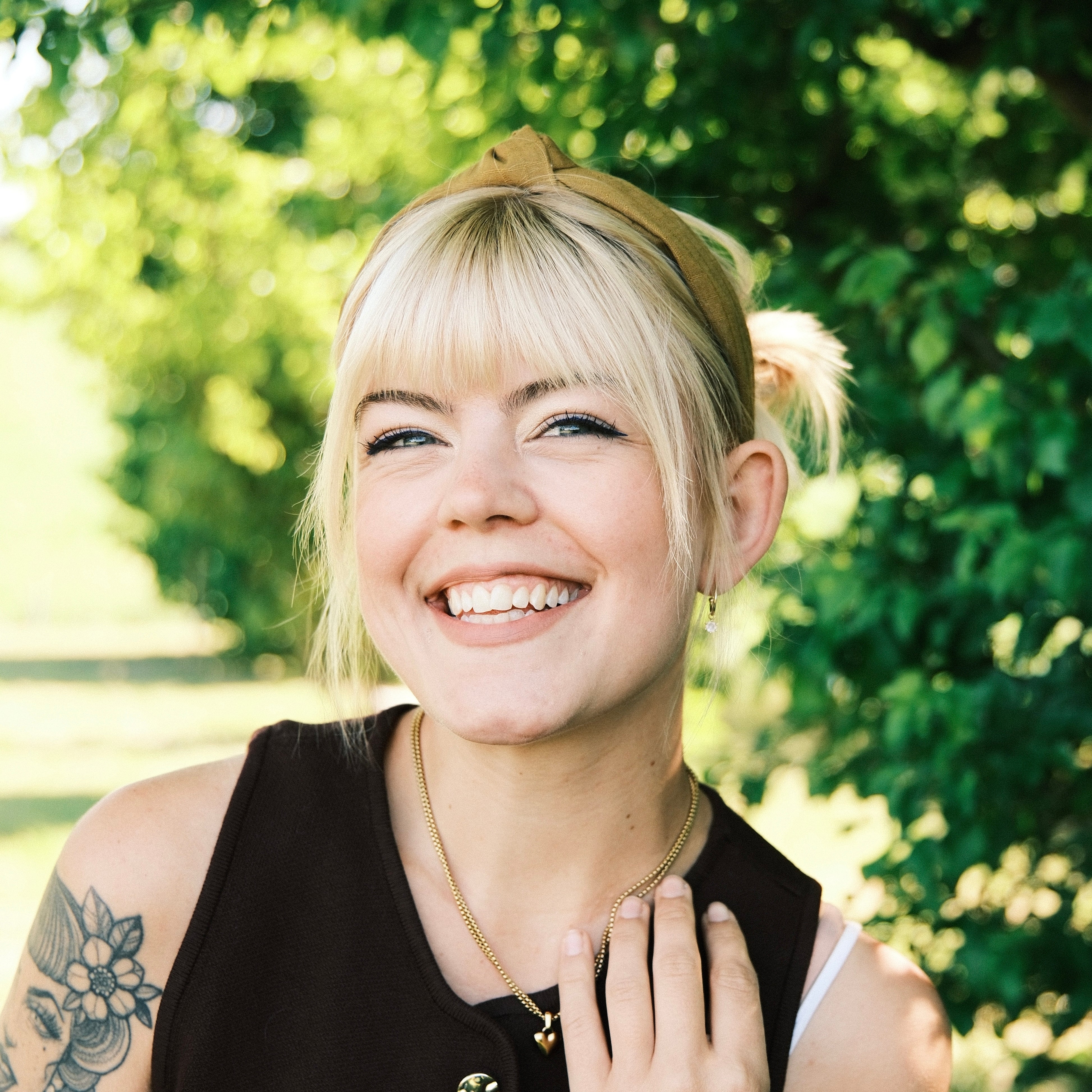 Lilly - Goldbraun