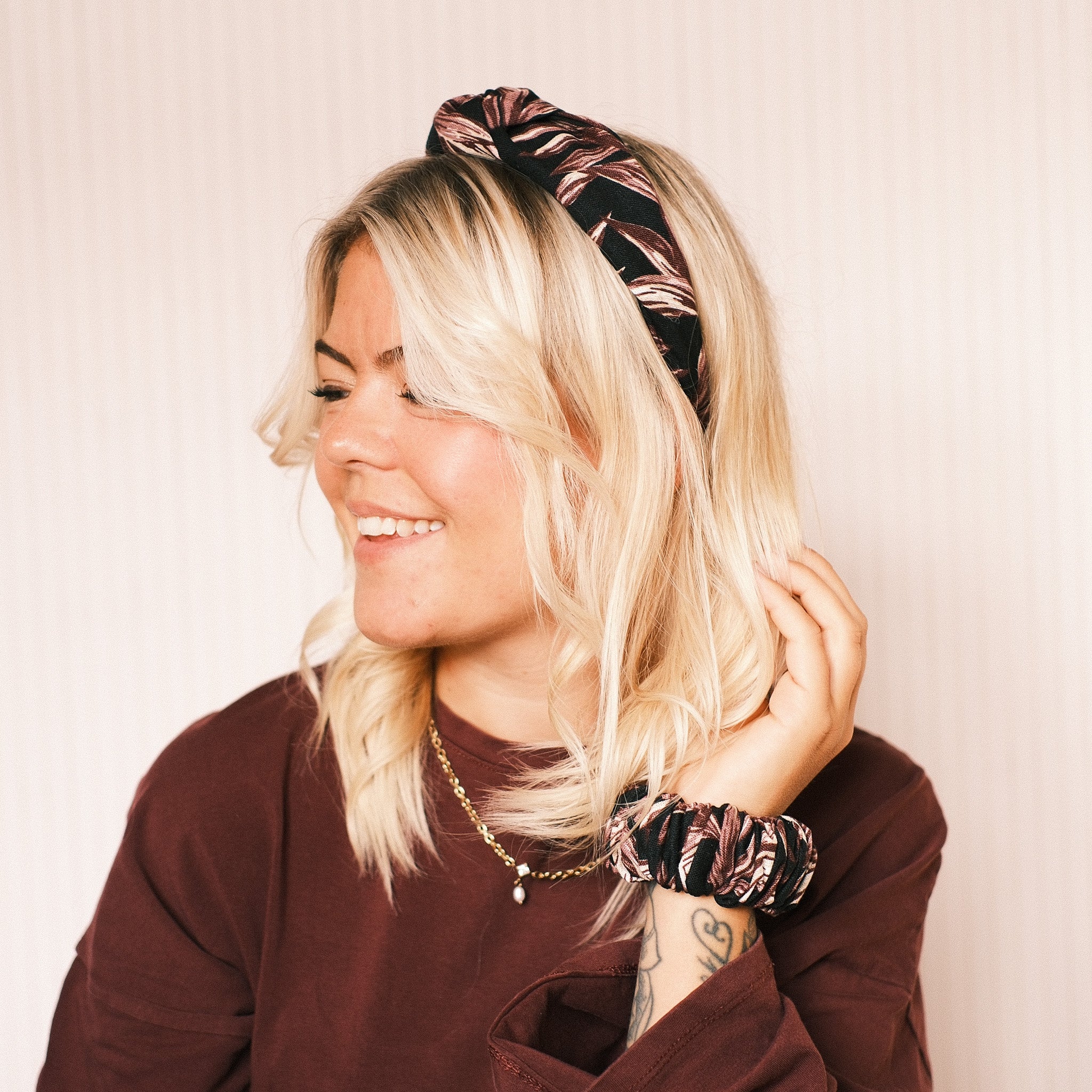 Leyla – Blattzauber Bordeaux