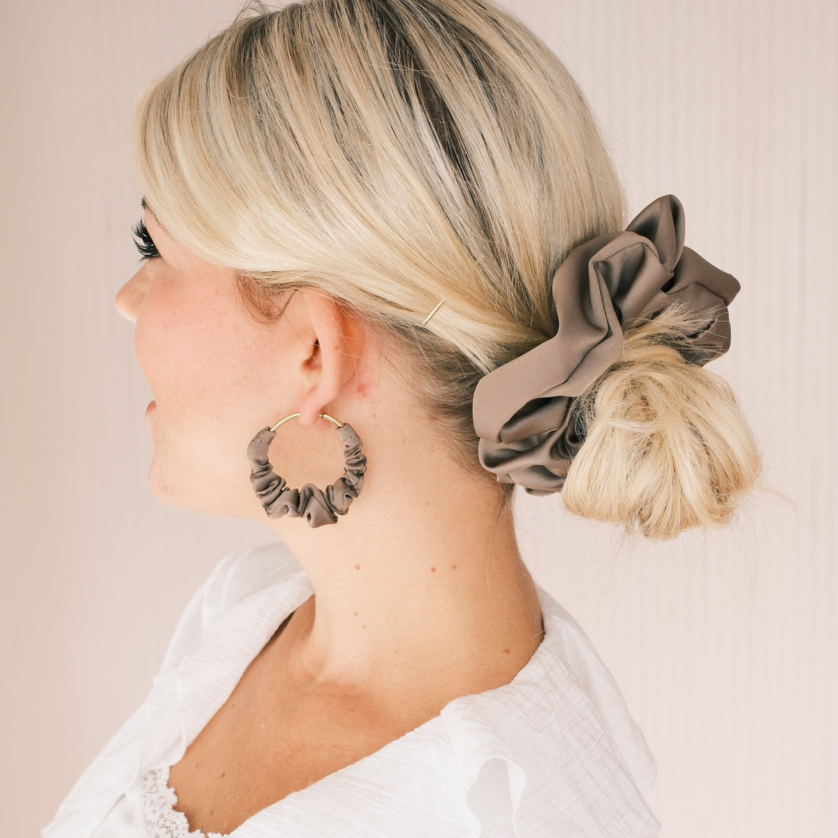 Big Scrunchie - Satin Braun