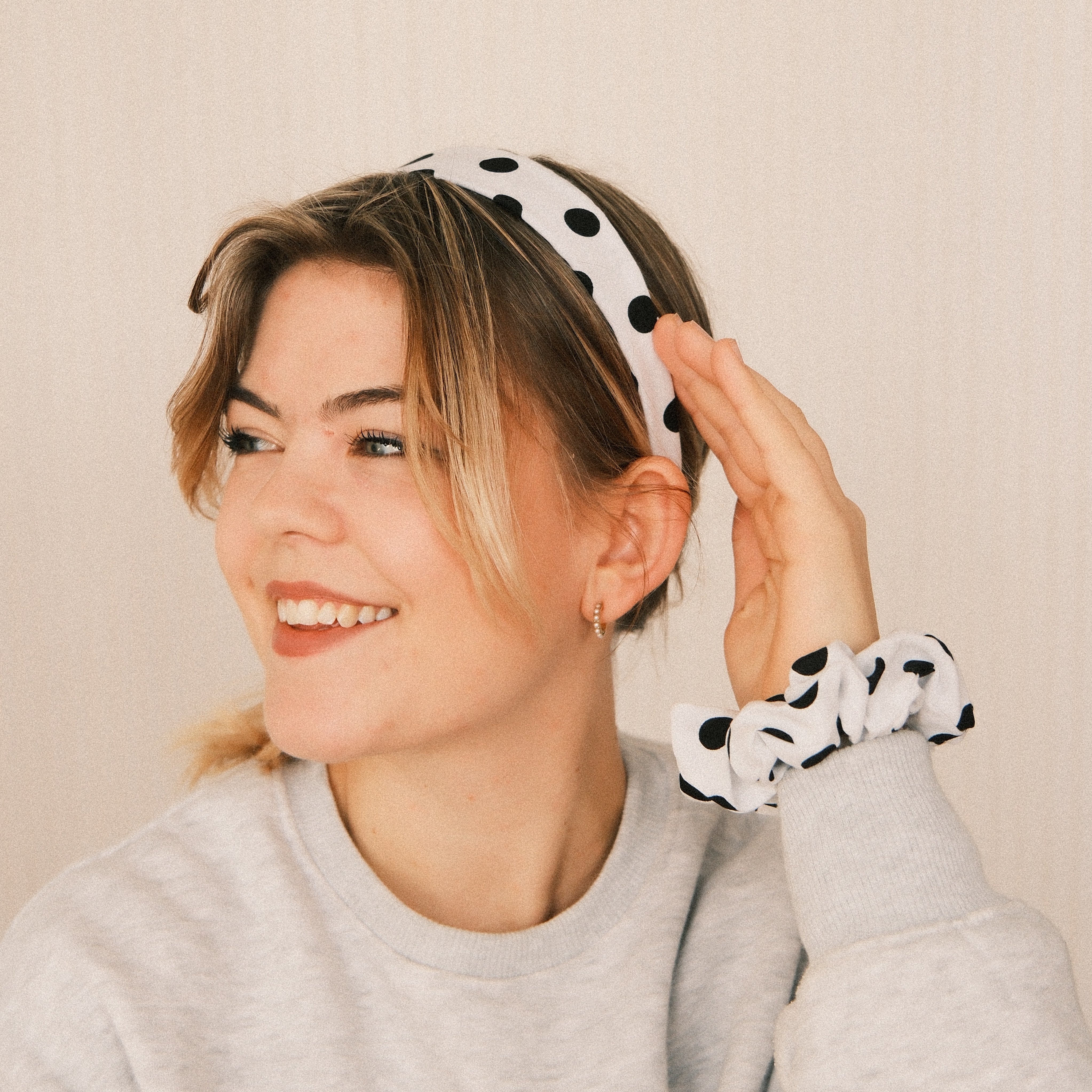 Anne - Polka Dots Weiß