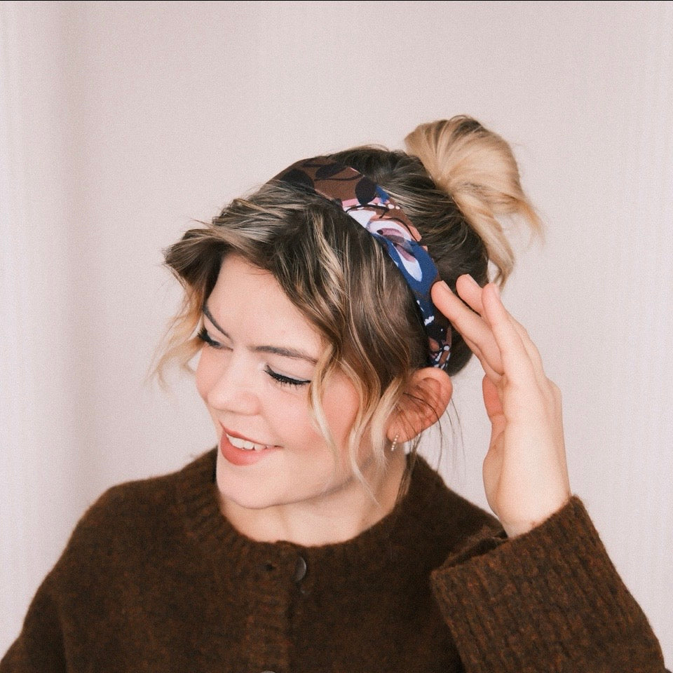 Anne - Blütenpoesie Dunkel