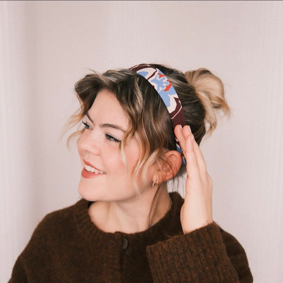 Anne - Blütenpoesie Bordeaux