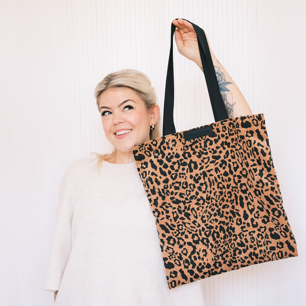Shopper - Leo Cord Camel