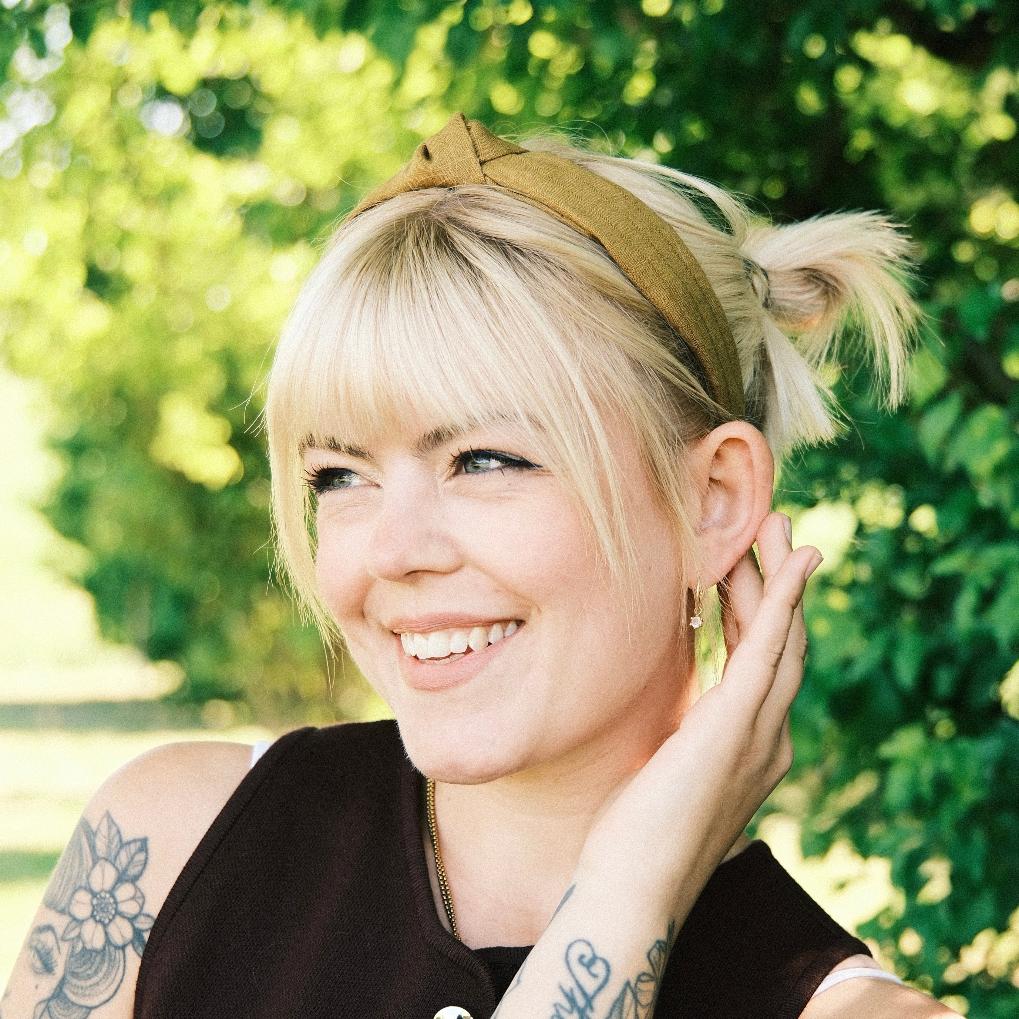 Lilly - Goldbraun
