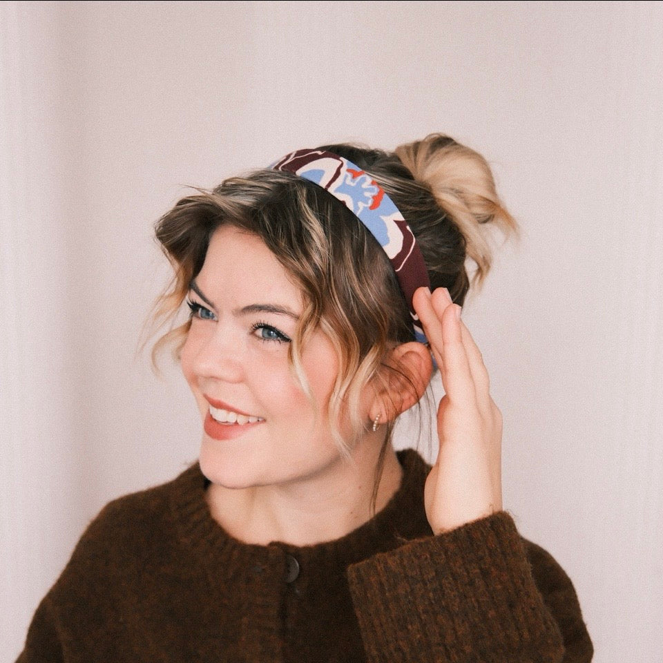 Anne - Blütenpoesie Bordeaux