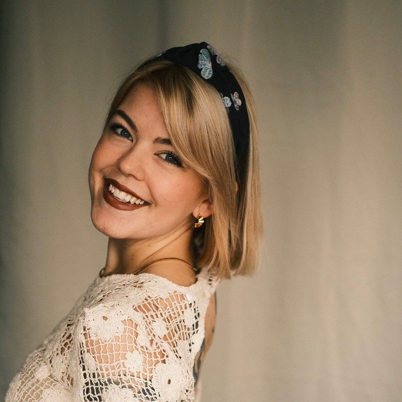 Katharina - große Blumen dunkelblau