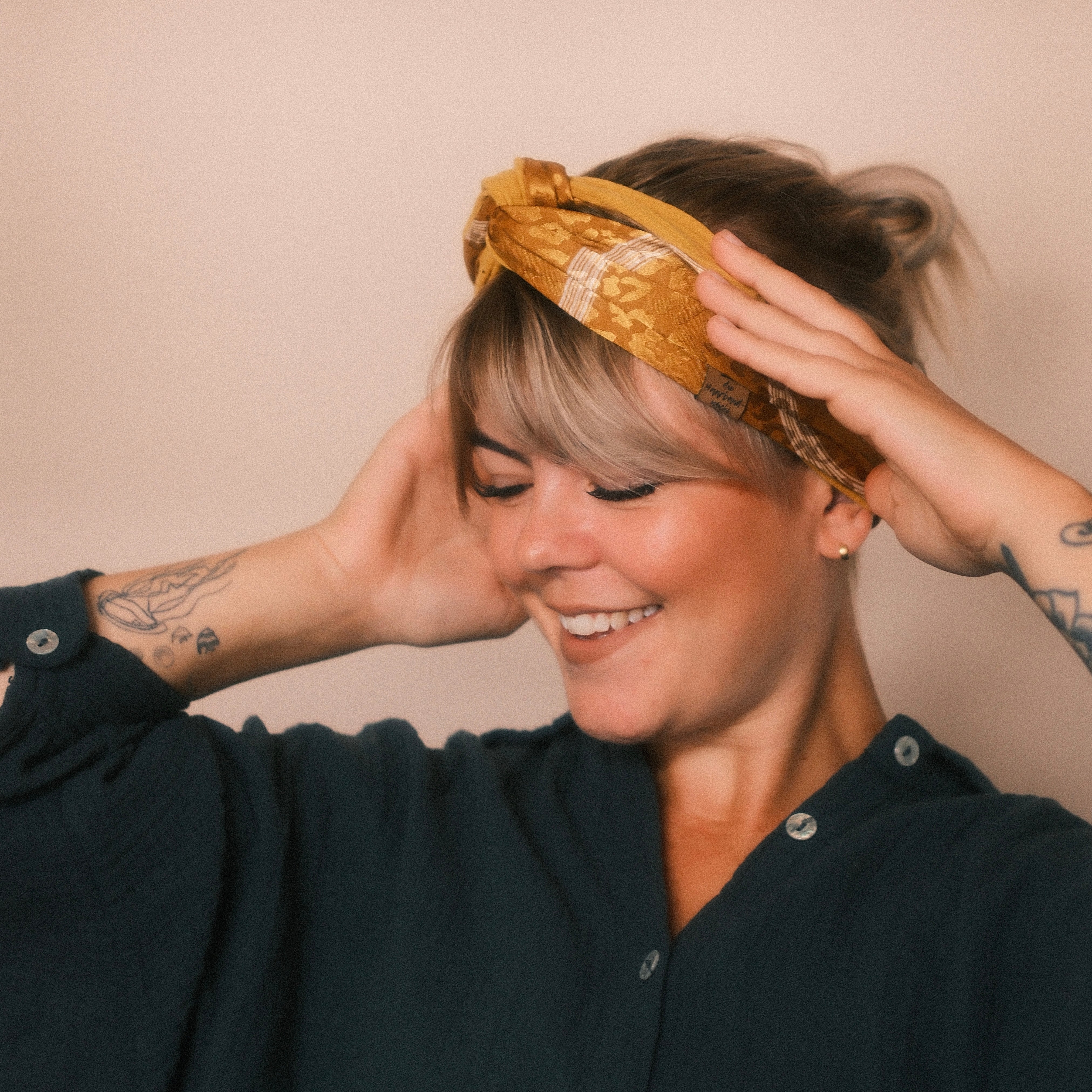 Drahthaarband 2 Seiten - Leo Senfgelb