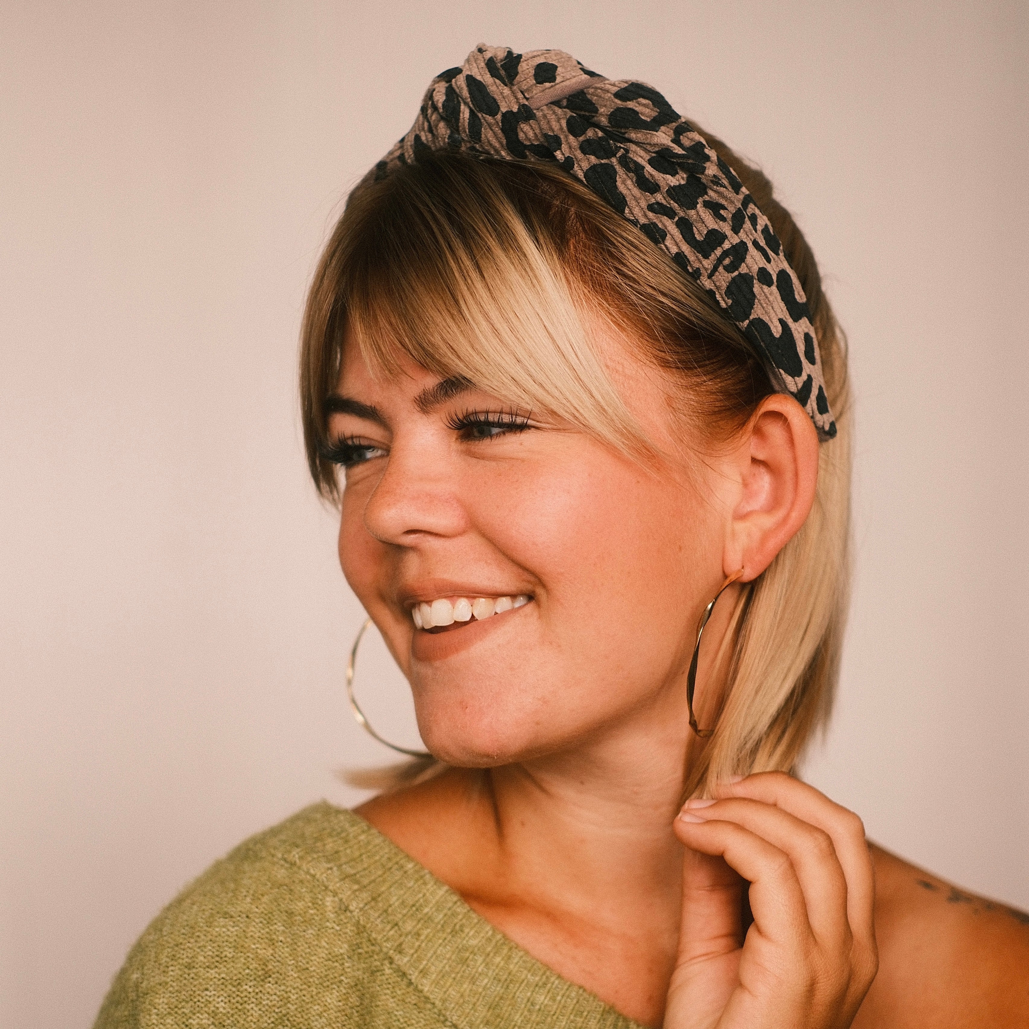 Frieda - Cord Leo Taupe