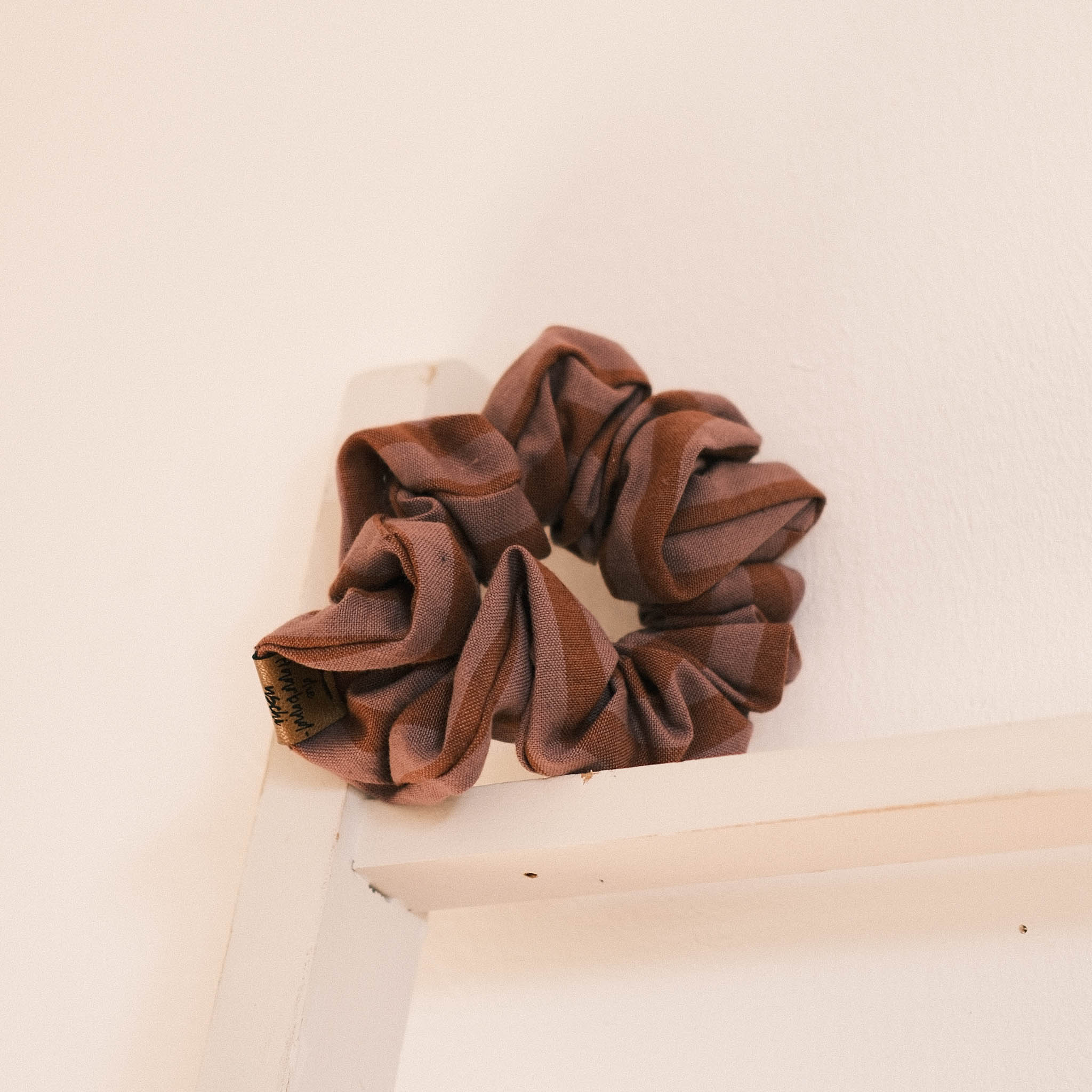 Scrunchie – Lilastreifen