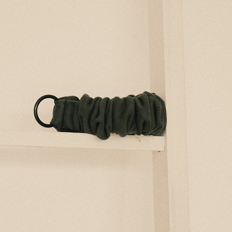 Handyscrunchie – Veganes Wildleder Waldgrün