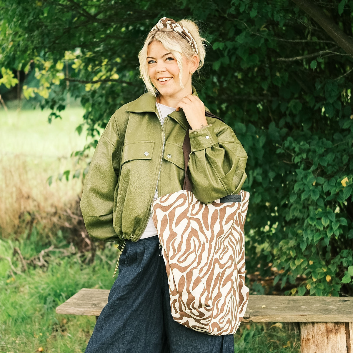 XL Shopper – Zebra Braun