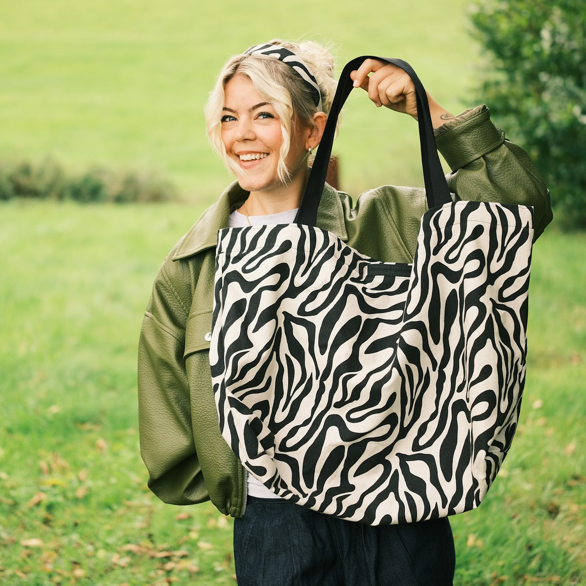 XL Shopper – Zebra Schwarz