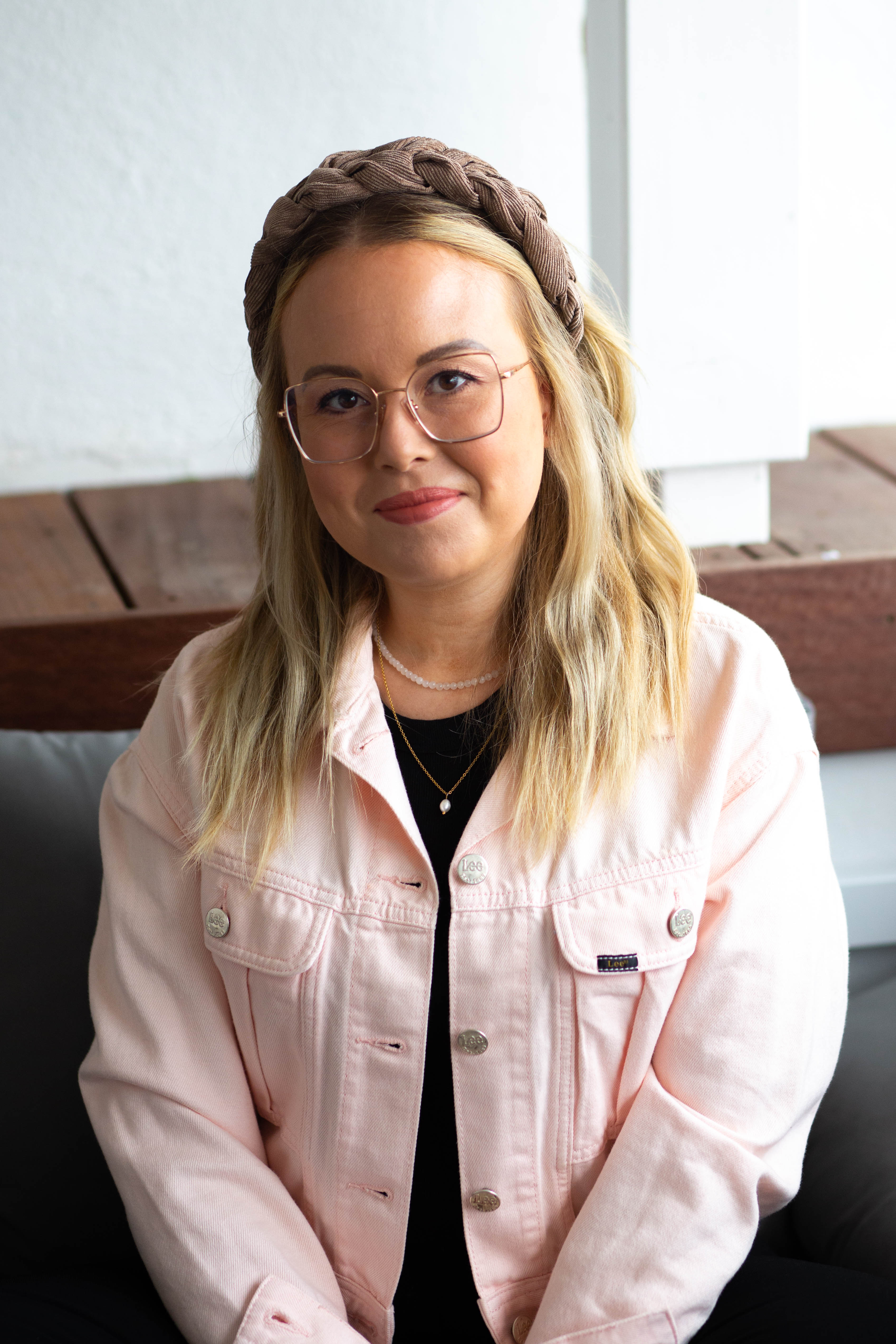Hedda in breit hellbraun