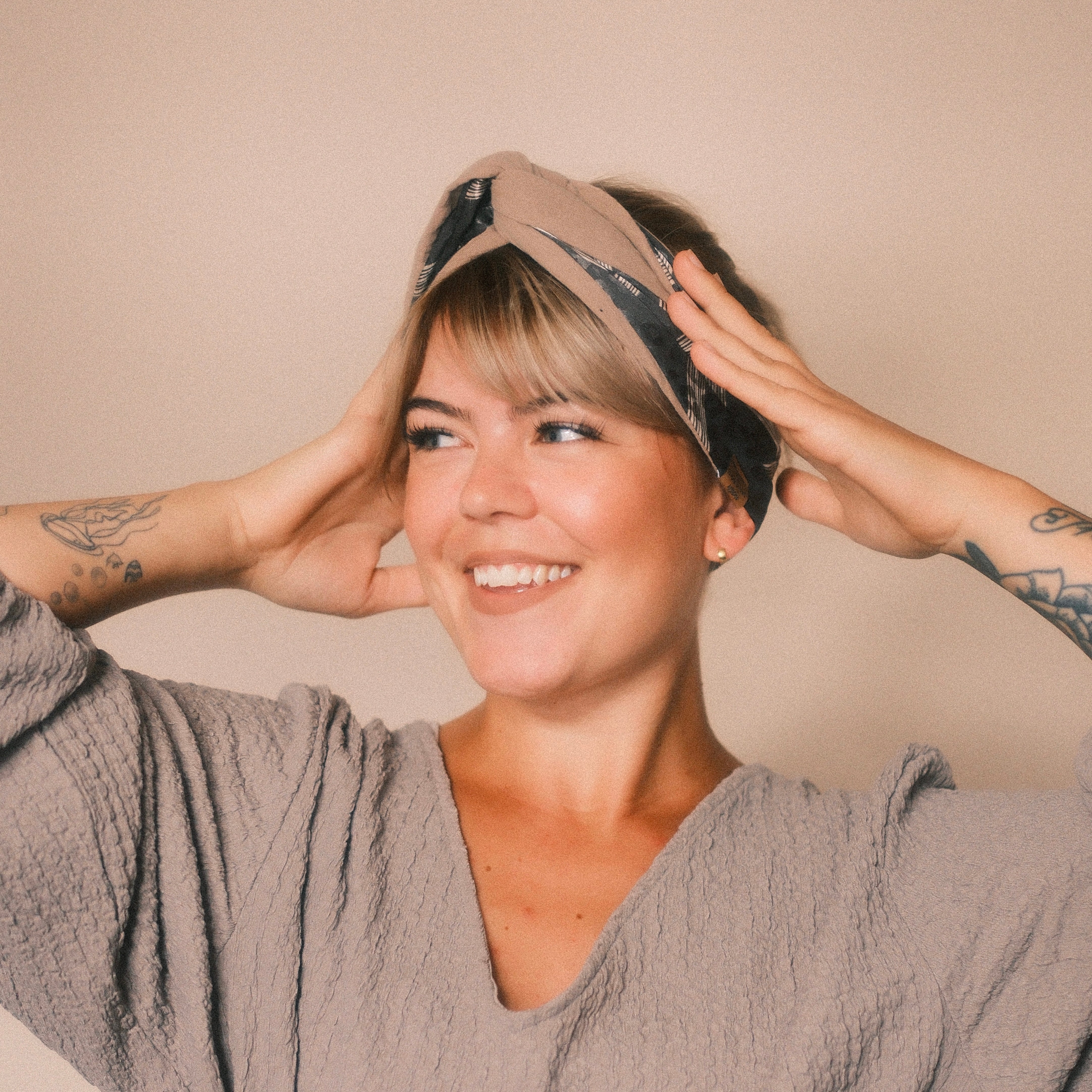 Drahthaarband 2 Seiten - Leo Grau