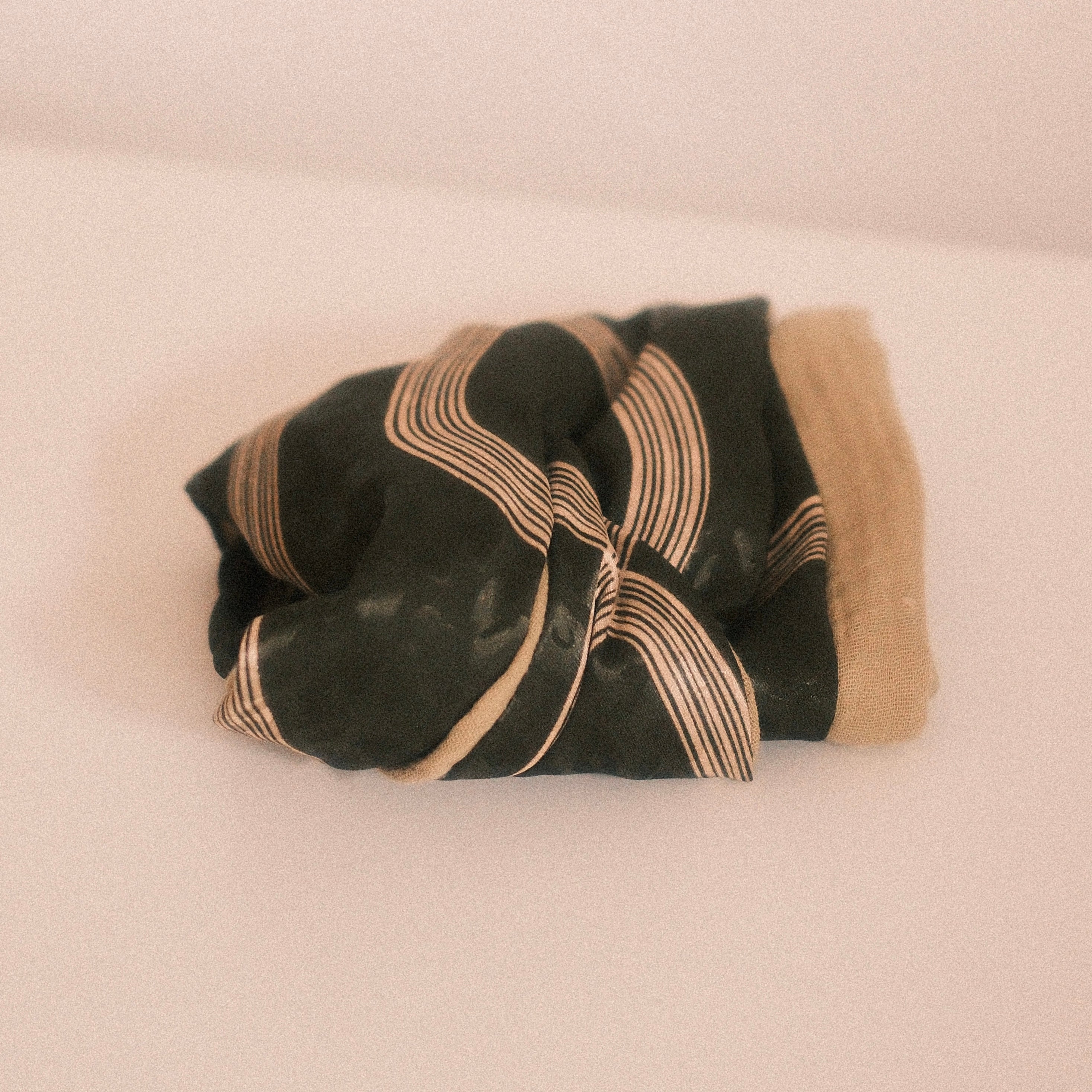 Drahthaarband 2 Seiten - Leo Waldgrün