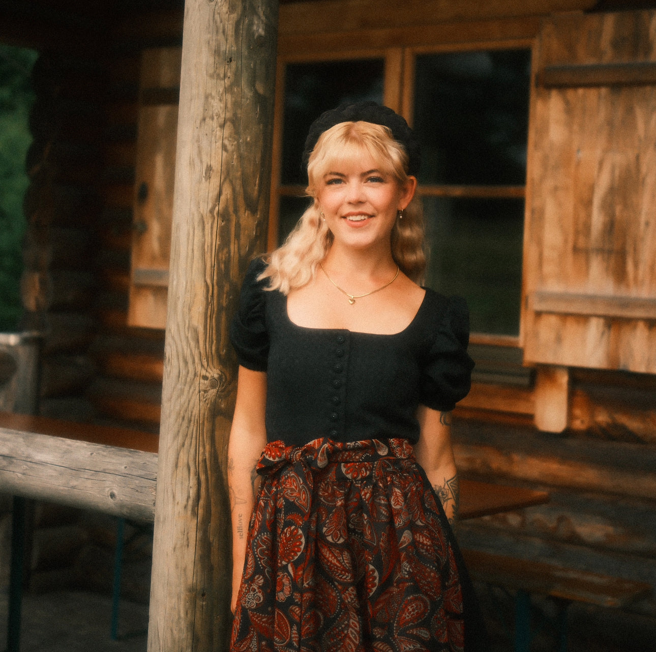 Hedda in breit  - Schwarz