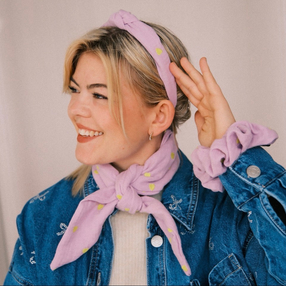 Lilly - Sunny Heart Flieder