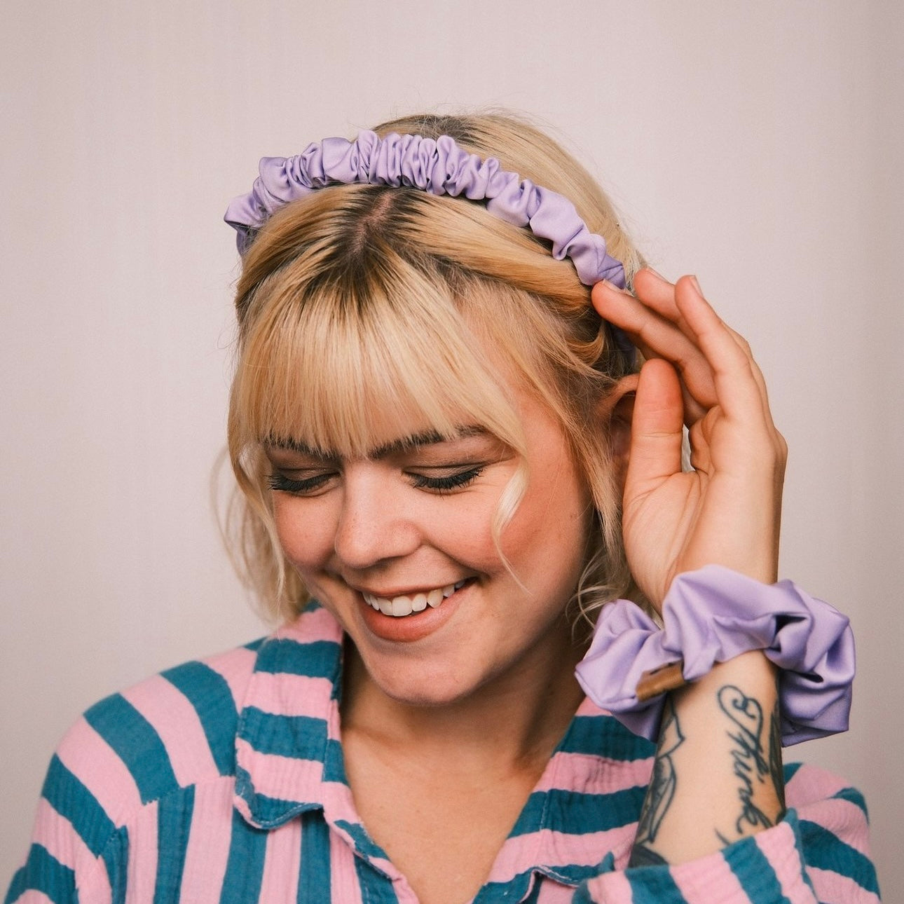 Scrunchie Satin Flieder