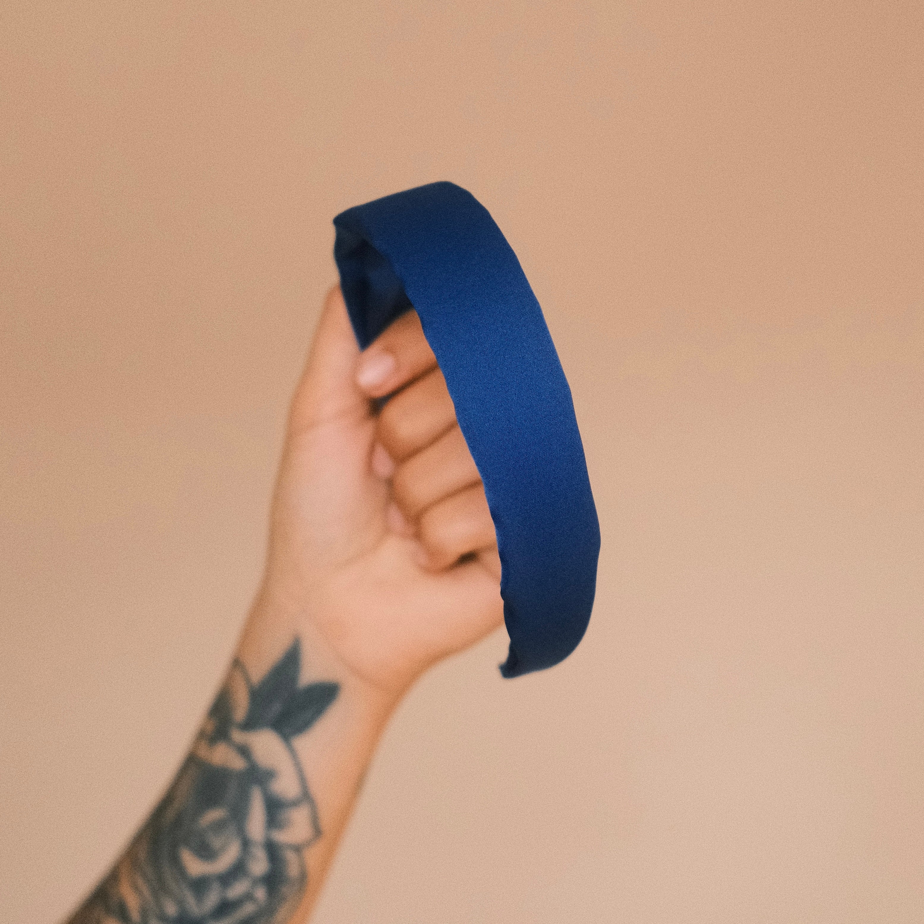 Anne Satin Blau