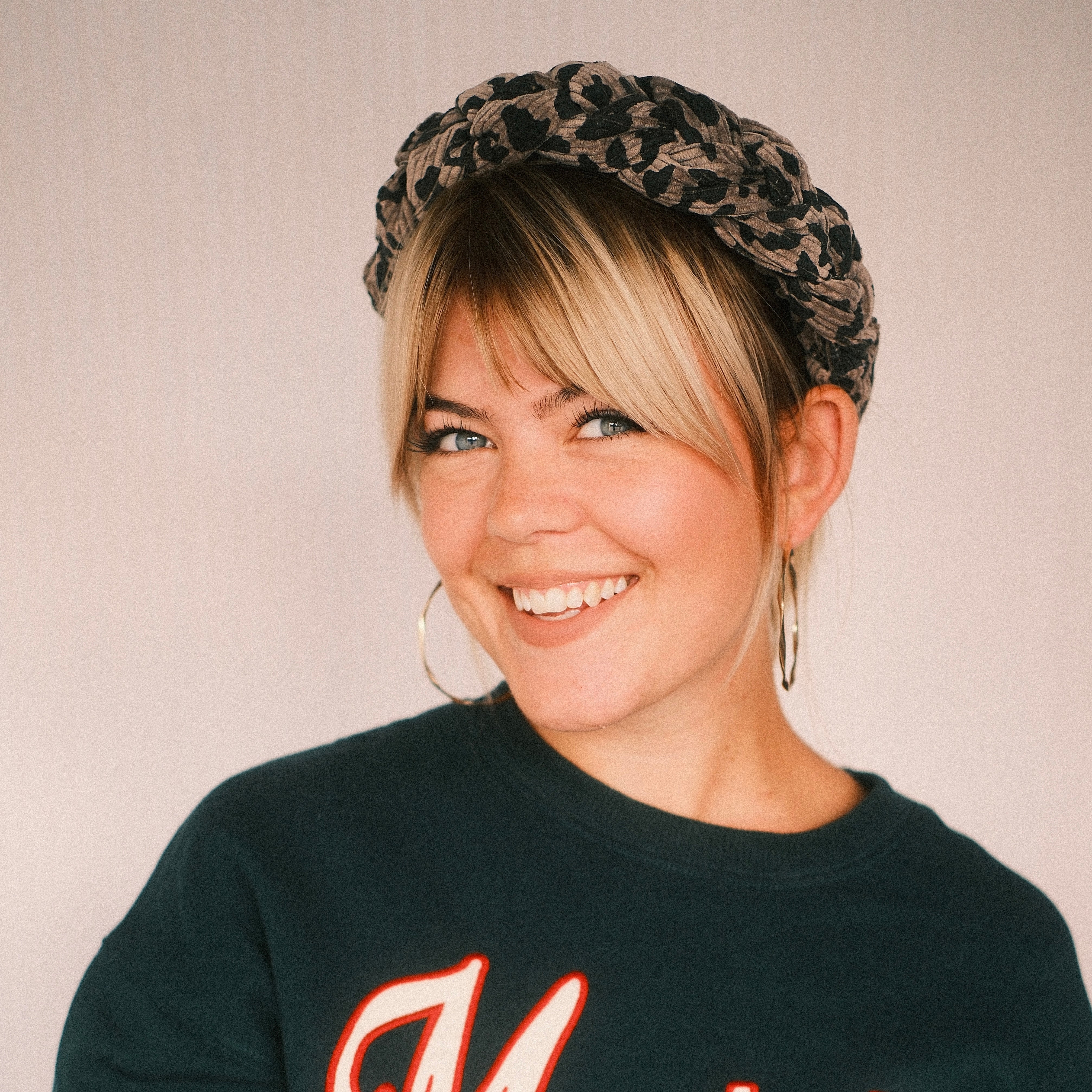 Hedda in breit - Cord Leo Taupe