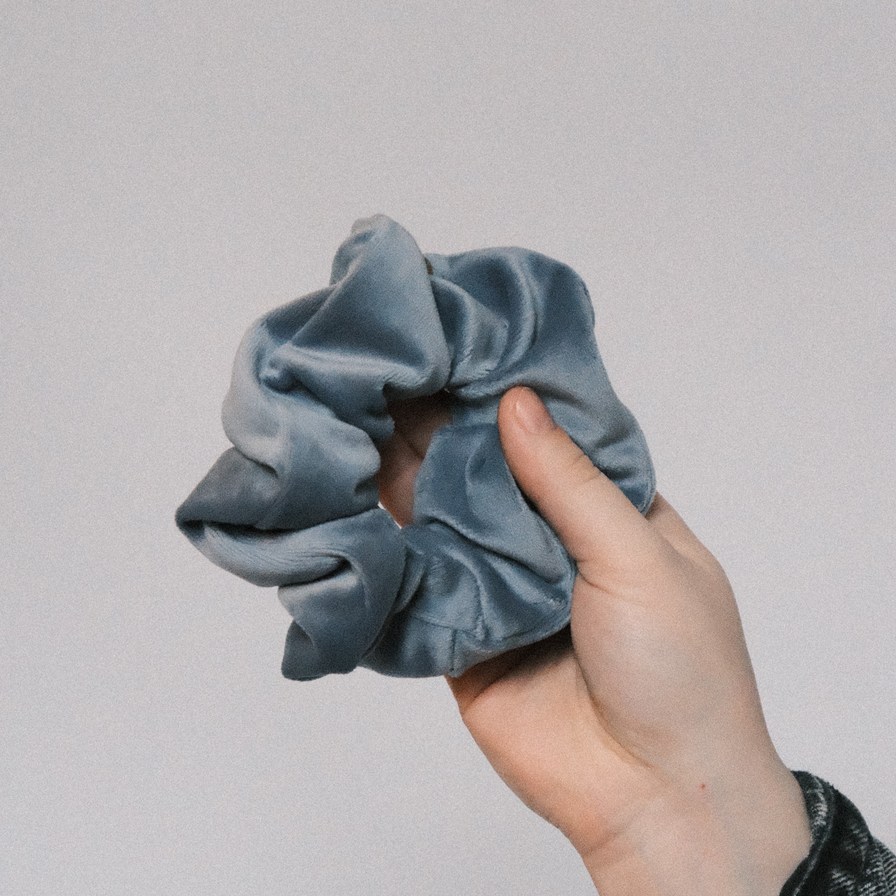Scrunchie - Samt Eisblau