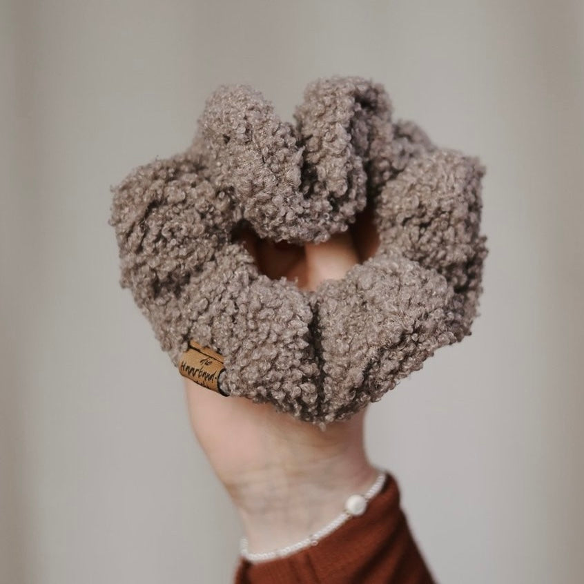 Scrunchie Teddy Taupe