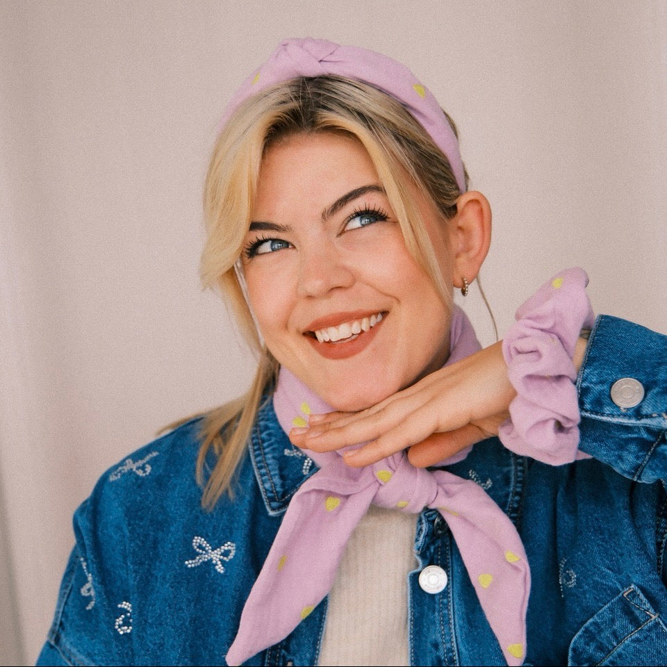 Lilly - Sunny Heart Flieder