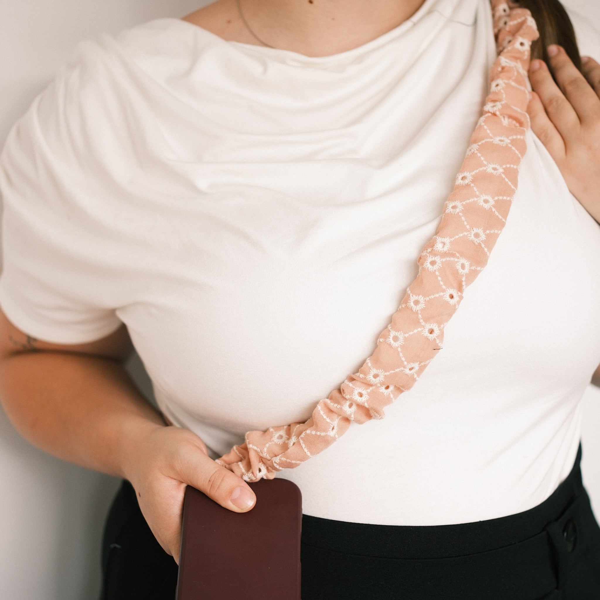 Handykette - Polka Stick Apricot