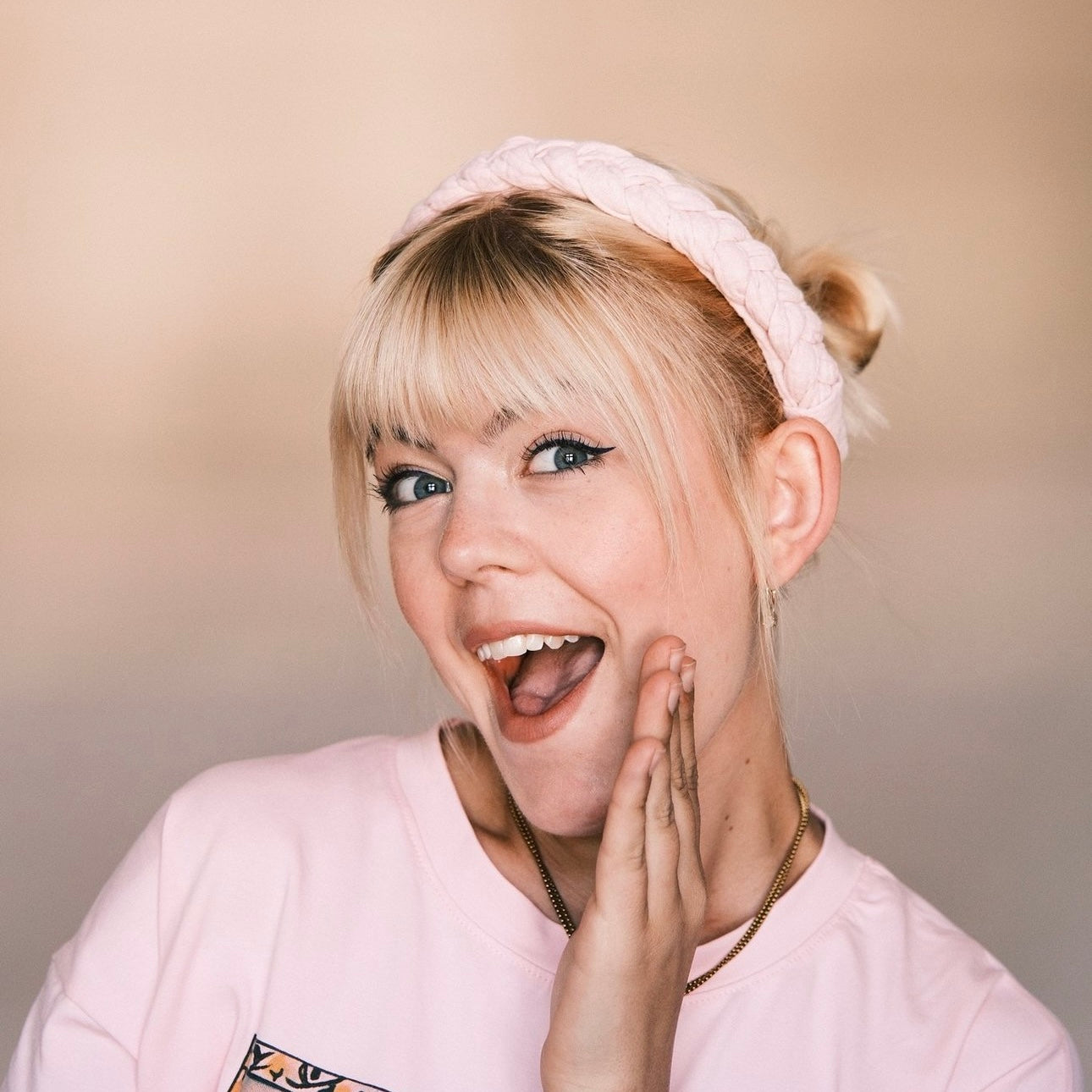 Carlotta - Hellrosa