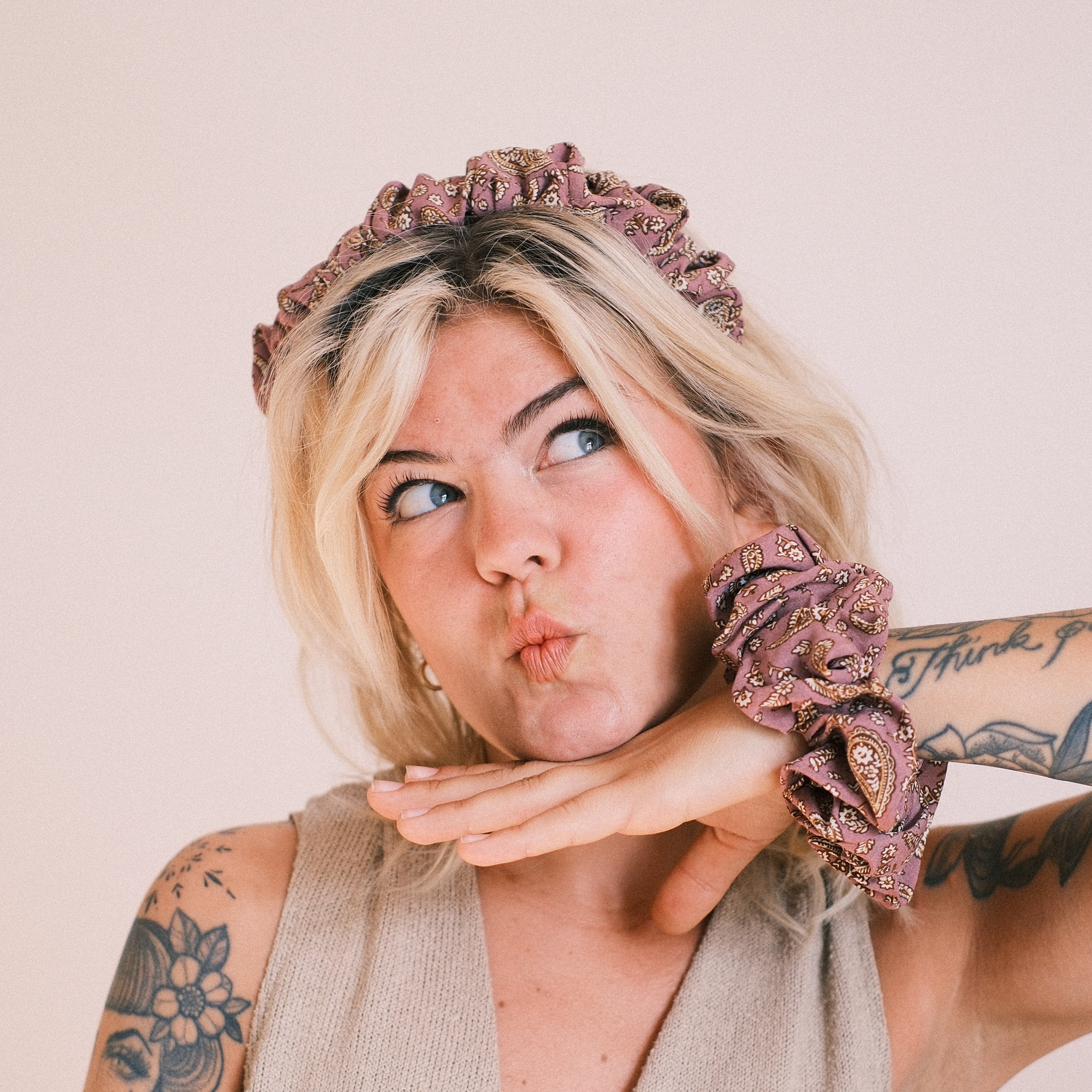 Big Scrunchie - Vintage Paisley Mauve