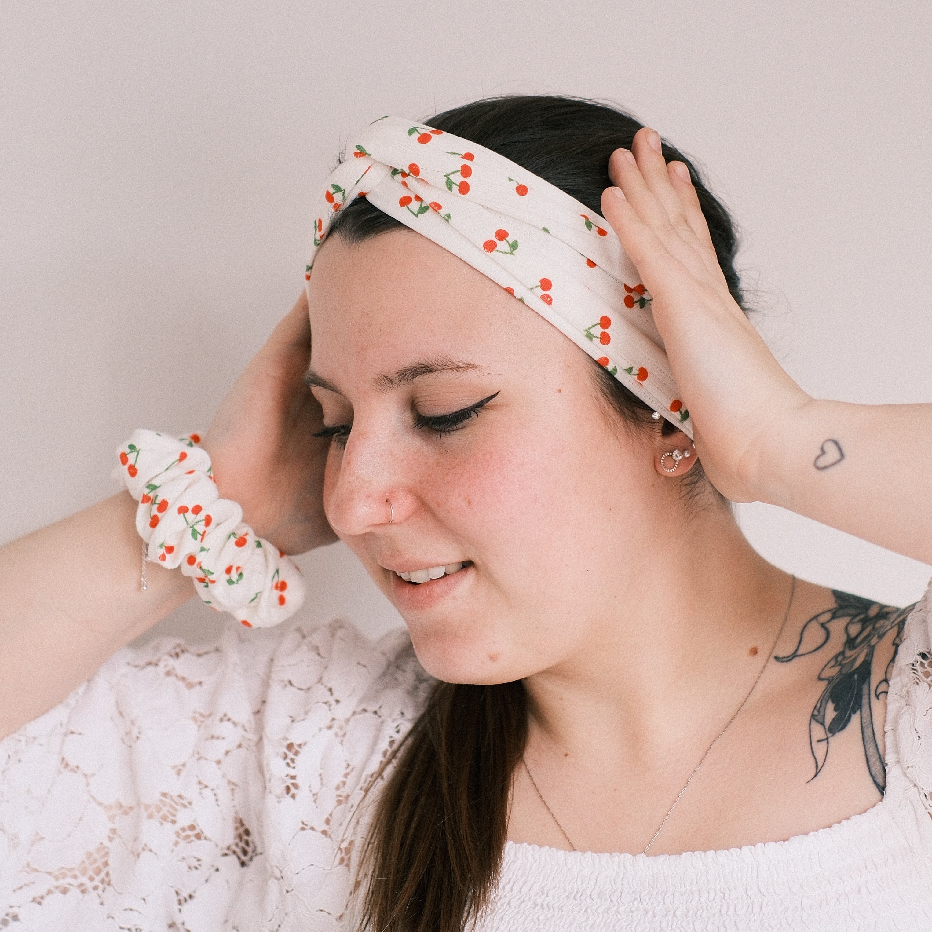 Scrunchie - Cherry Pop