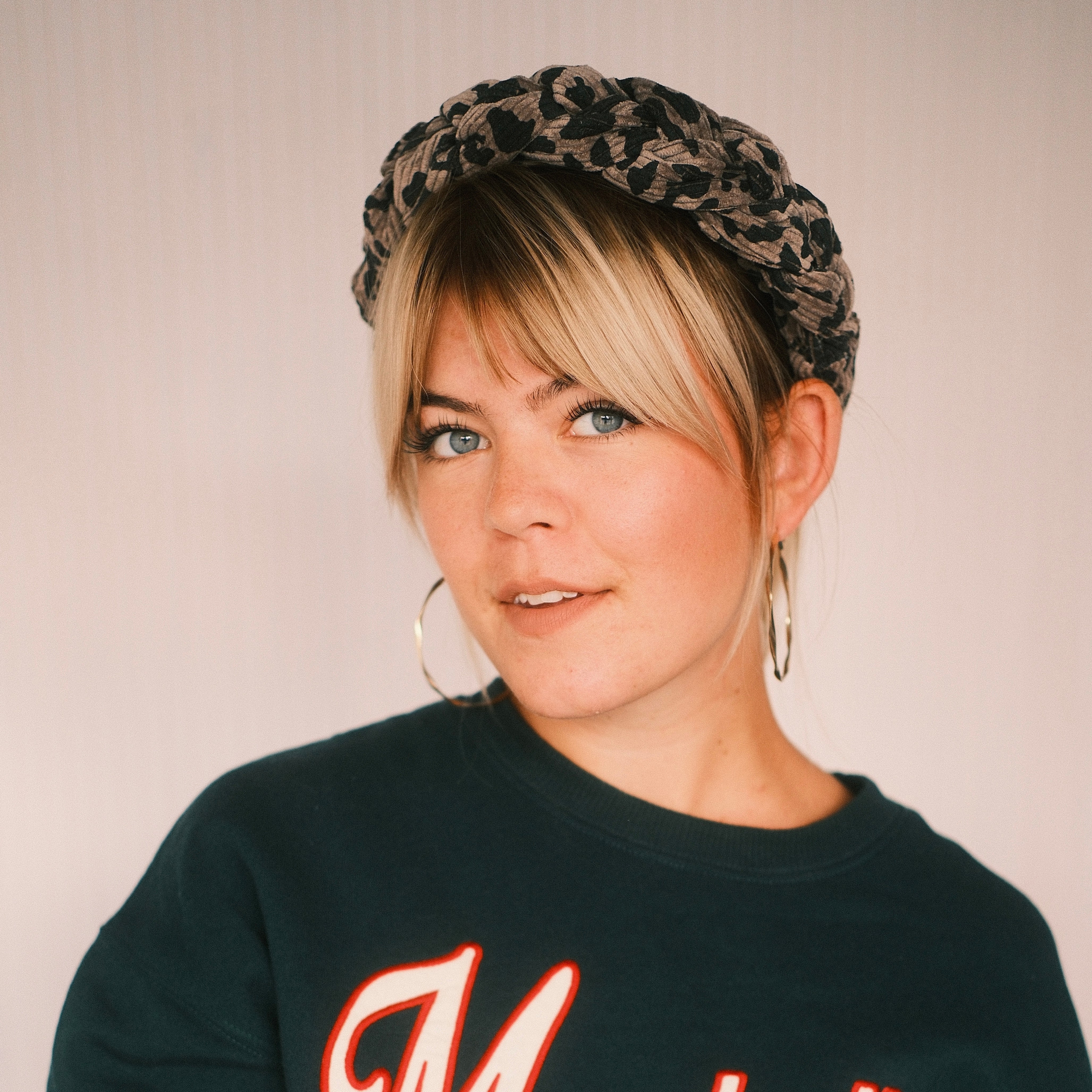 Hedda in breit - Cord Leo Taupe