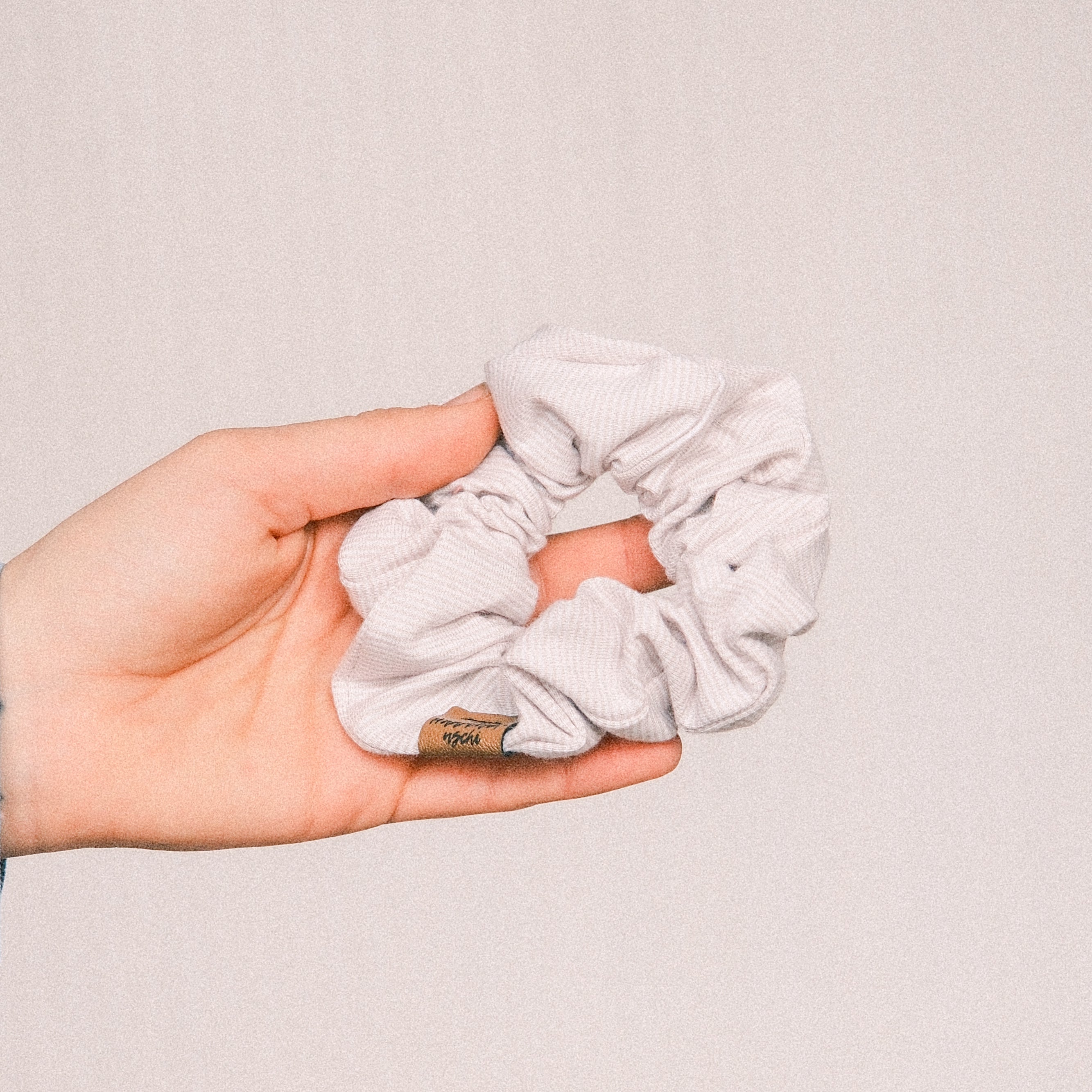 Scrunchie - gestreift Beige