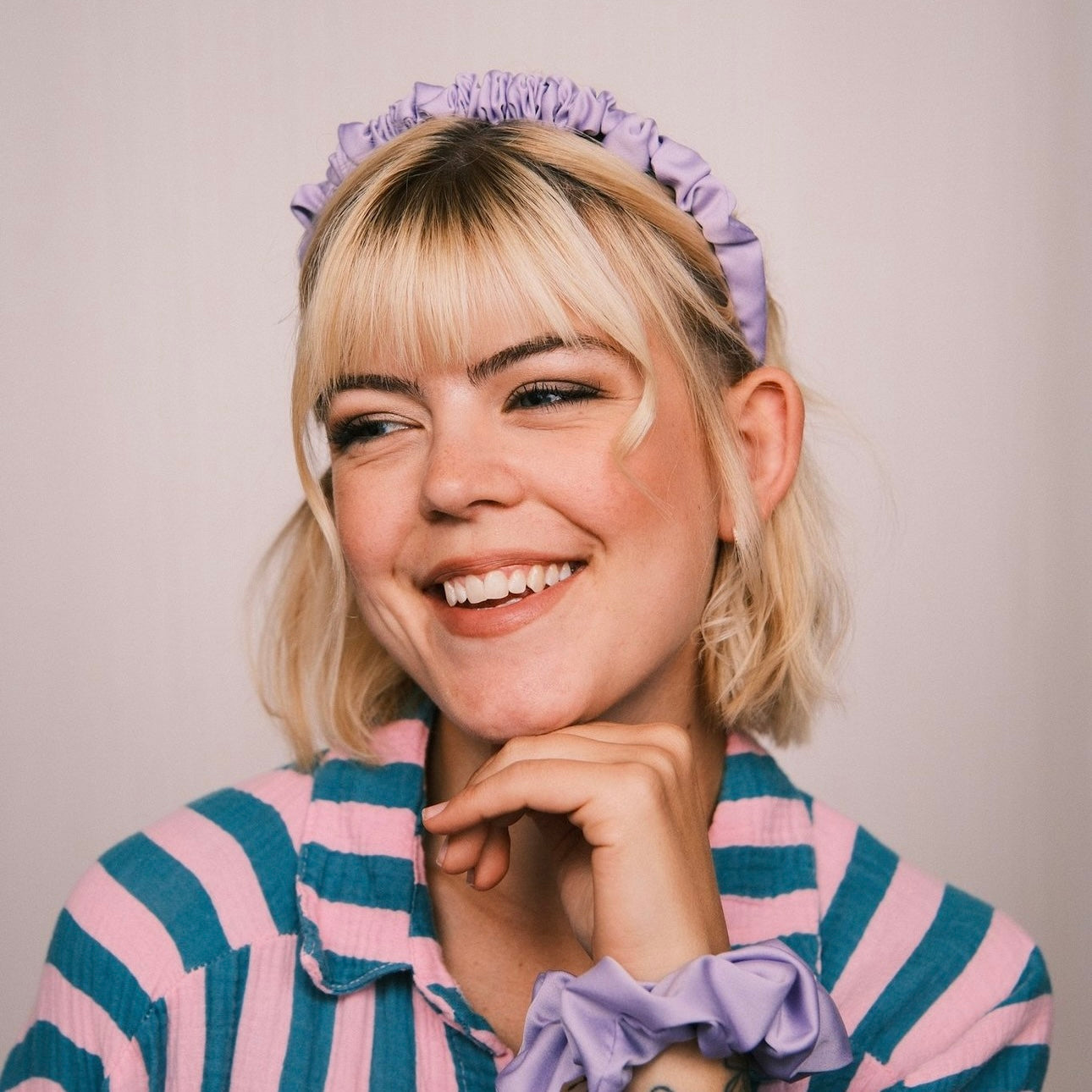 Scrunchie Satin Flieder